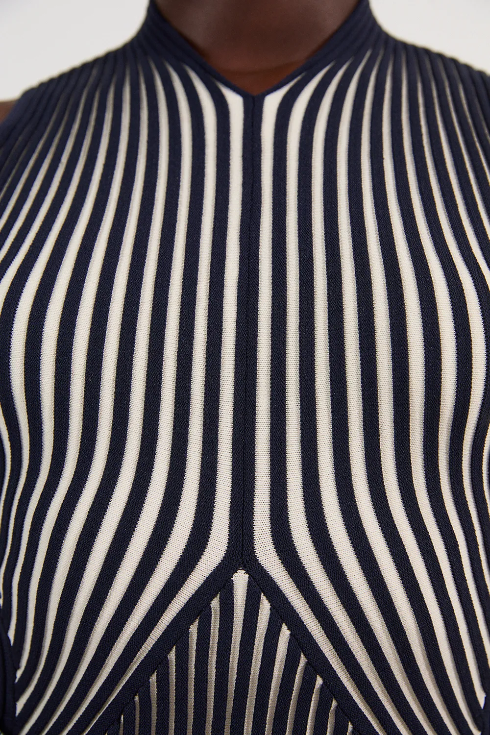 Stripe Fitted Sleeveless Knitted Top BKK25713