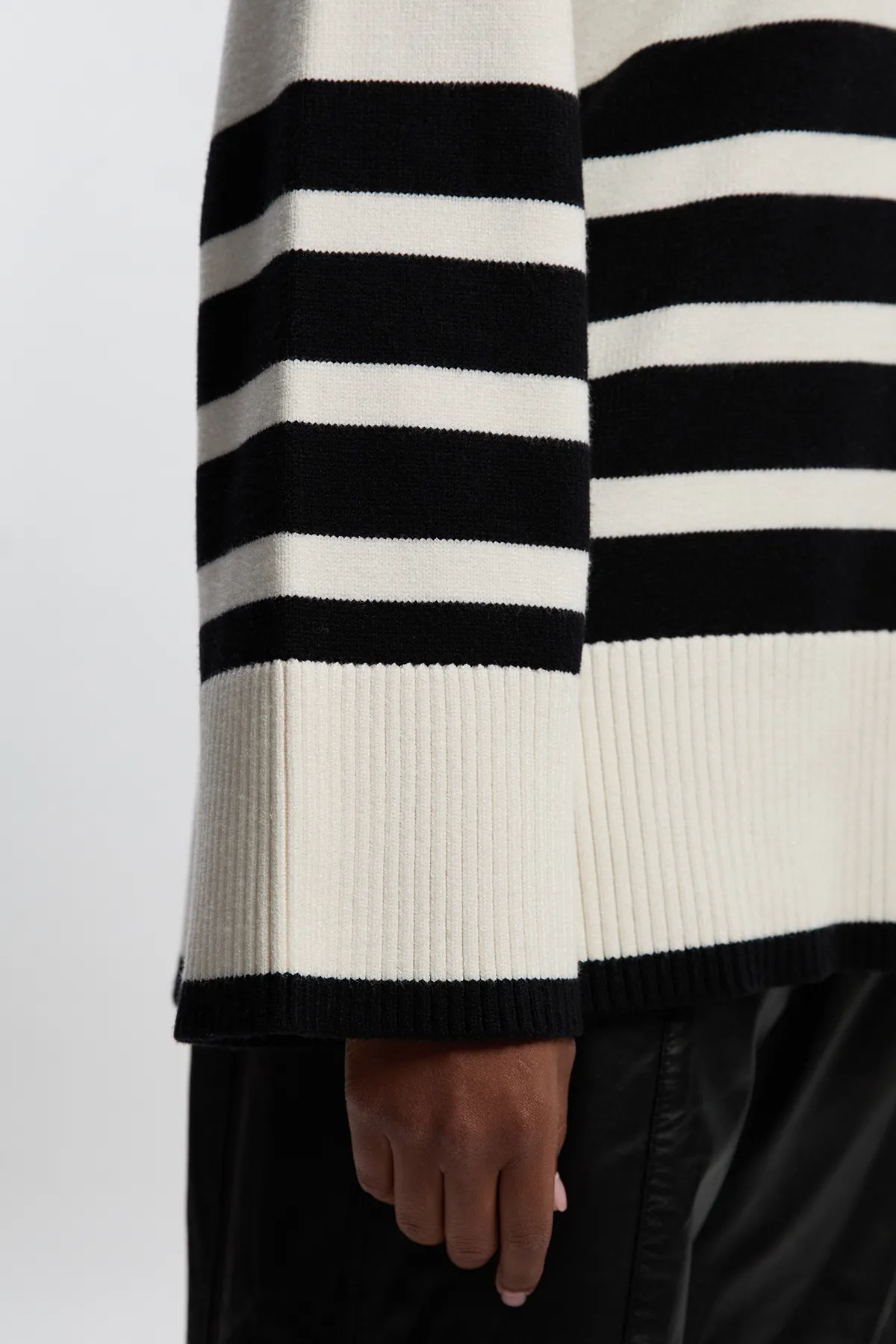 Plus Size Stripe V Neck Split Hem Knitted Jumper BKK25734 3 Plus Size Stripe V Neck Split Hem Knitted Jumper BKK25734