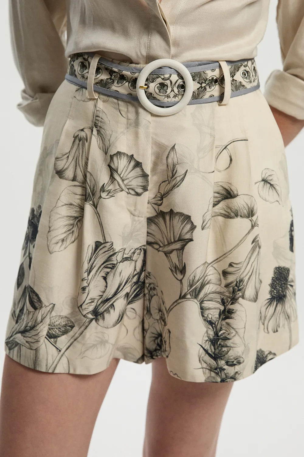 Viscose Linen Scenic Placed Print Short With Belt BKK25876 3 Viscose Linen Scenic Placed Print Short With Belt BKK25876