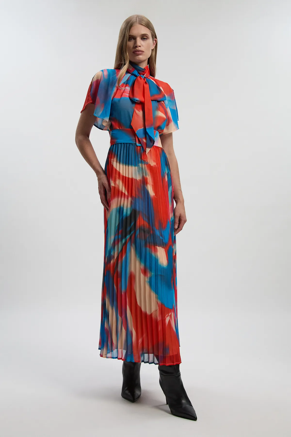 Georgette Tie Neck Blur Print Woven Midi Dress BKK21012