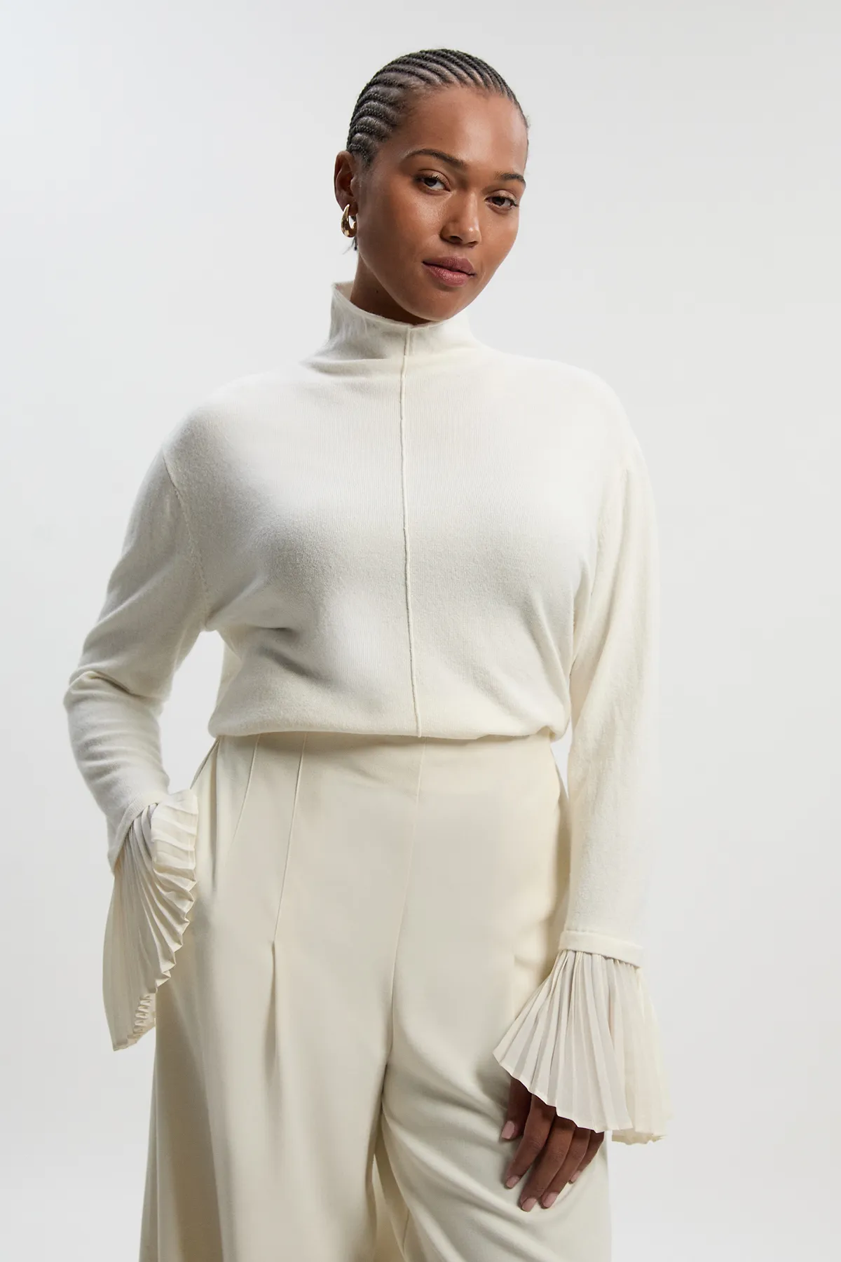 Plus Size Wool And Alpaca Blend Knit Top With Pleated Silk Woven Cuffs BKK25955