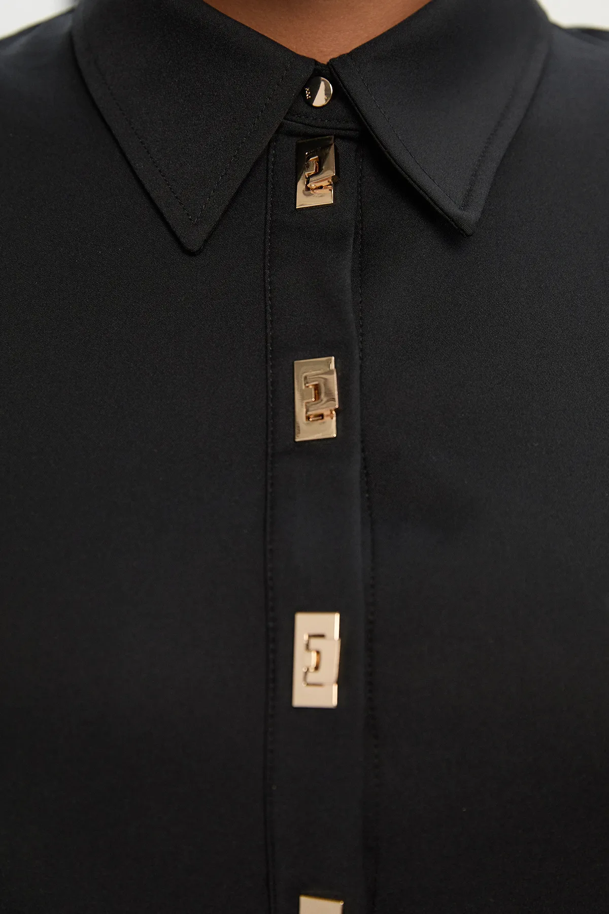 Plus Size Essential Techno Short Sleeve Woven Shirt Dress With Gold Hardware BKK26033 3 Plus Size Essential Techno Short Sleeve Woven Shirt Dress With Gold Hardware BKK26033