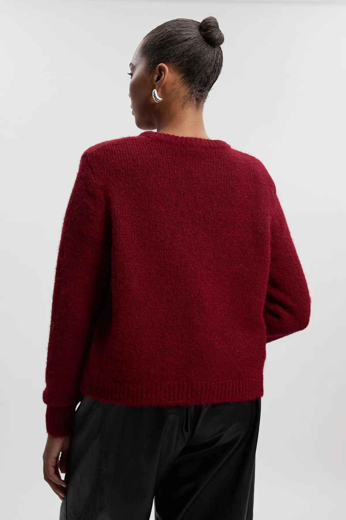 Plus Size Cozy Knit Crew Neck Sweater BKK26174 4 Plus Size Cozy Knit Crew Neck Sweater BKK26174