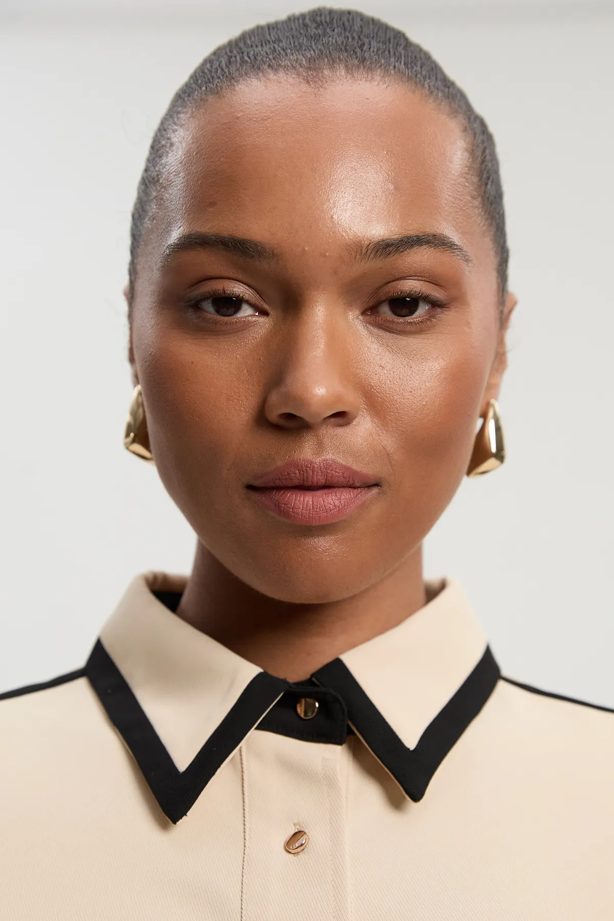 Plus Size Twill Contrast Hardware Collared Woven Shirt BKK26262 3 Plus Size Twill Contrast Hardware Collared Woven Shirt BKK26262