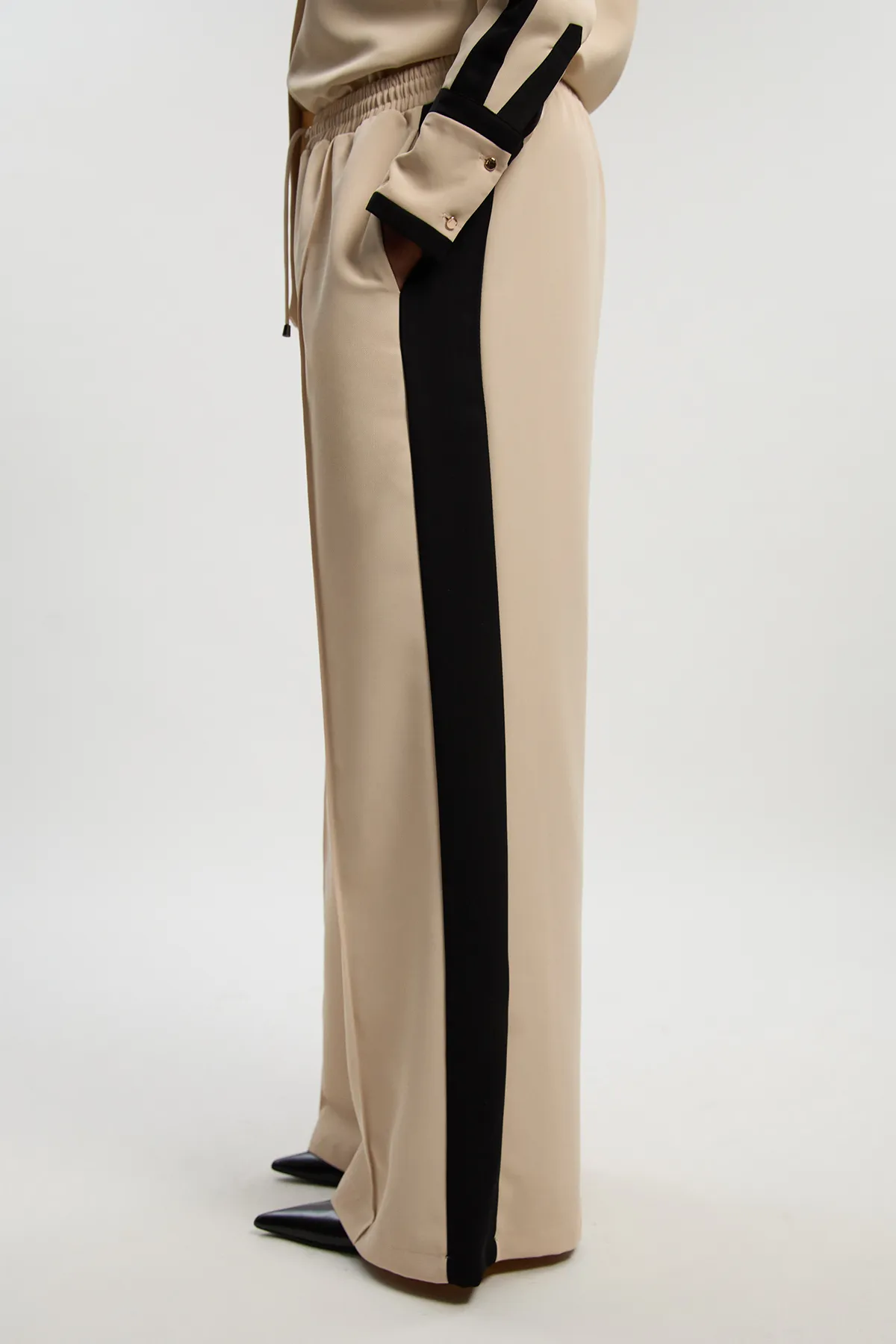 Plus Size Twill Contrast Woven Wide Leg Pants