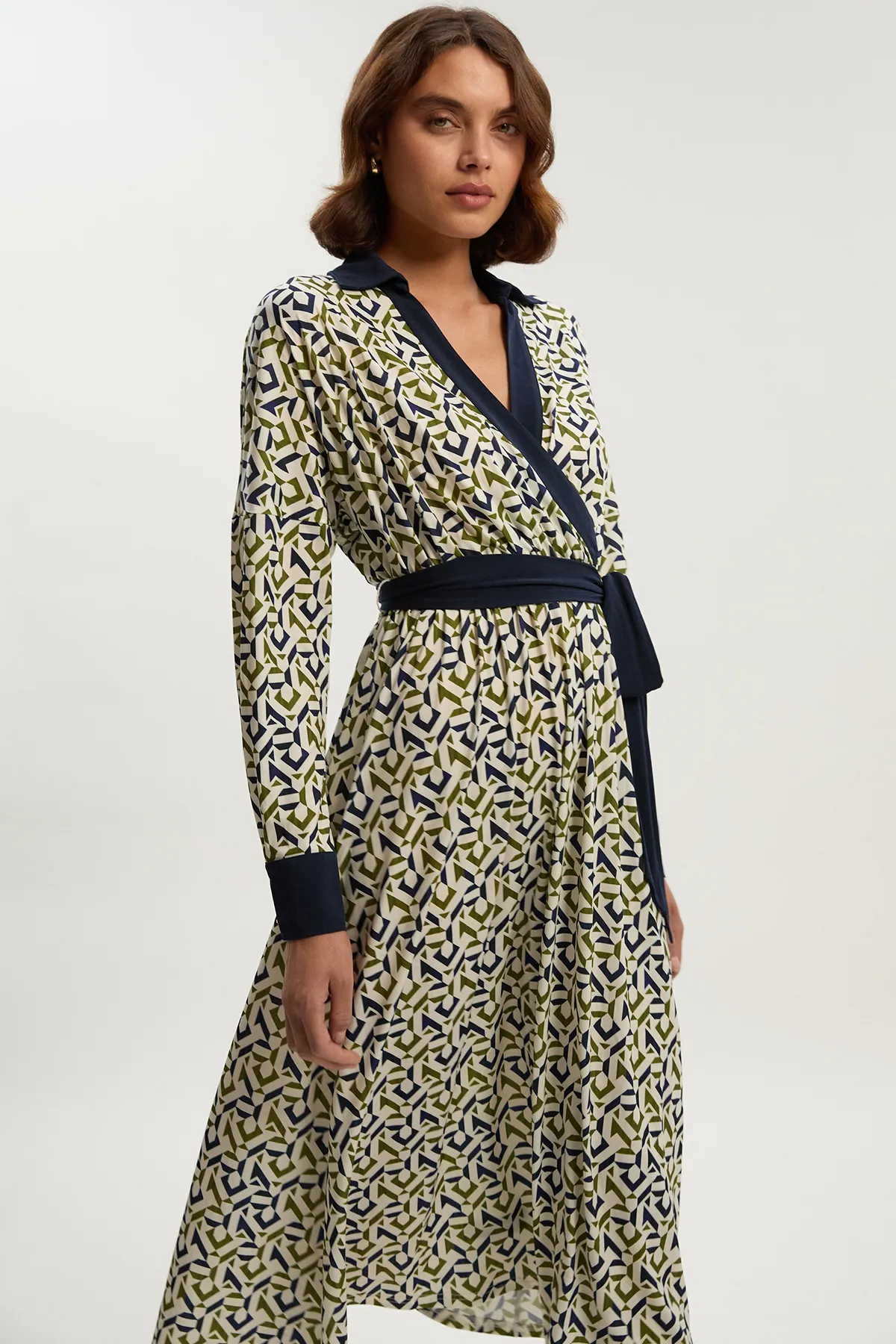 Geo Print Crepe Tie Waist Maxi Dress BKK26403 5 Geo Print Crepe Tie Waist Maxi Dress BKK26403