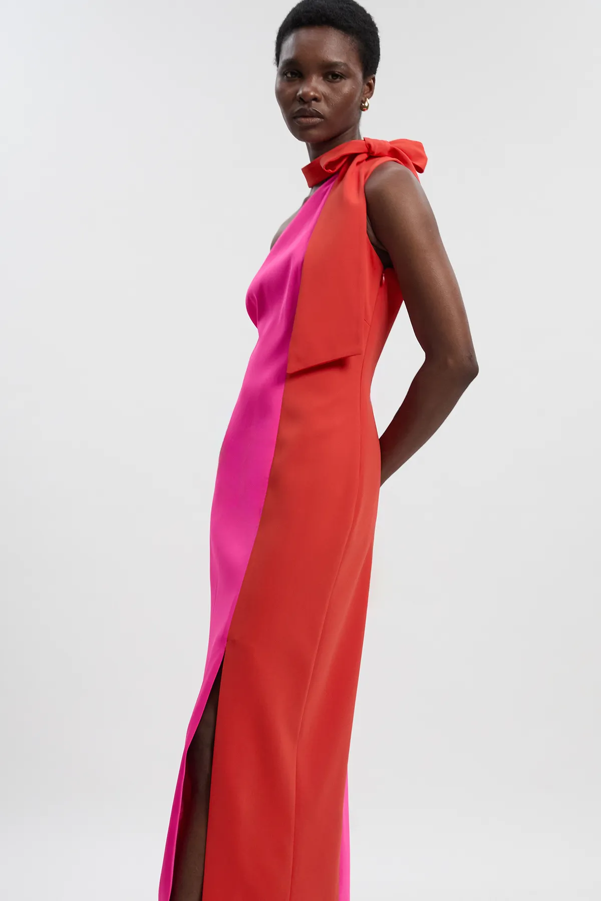 Petite Soft Tailored Color Block Bow Tie Neck Midi Dress BKK26600