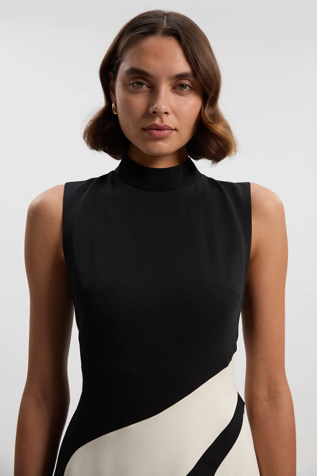 Petite Soft Tailored Color Block High Neck Pleated Midi Dress BKK26603