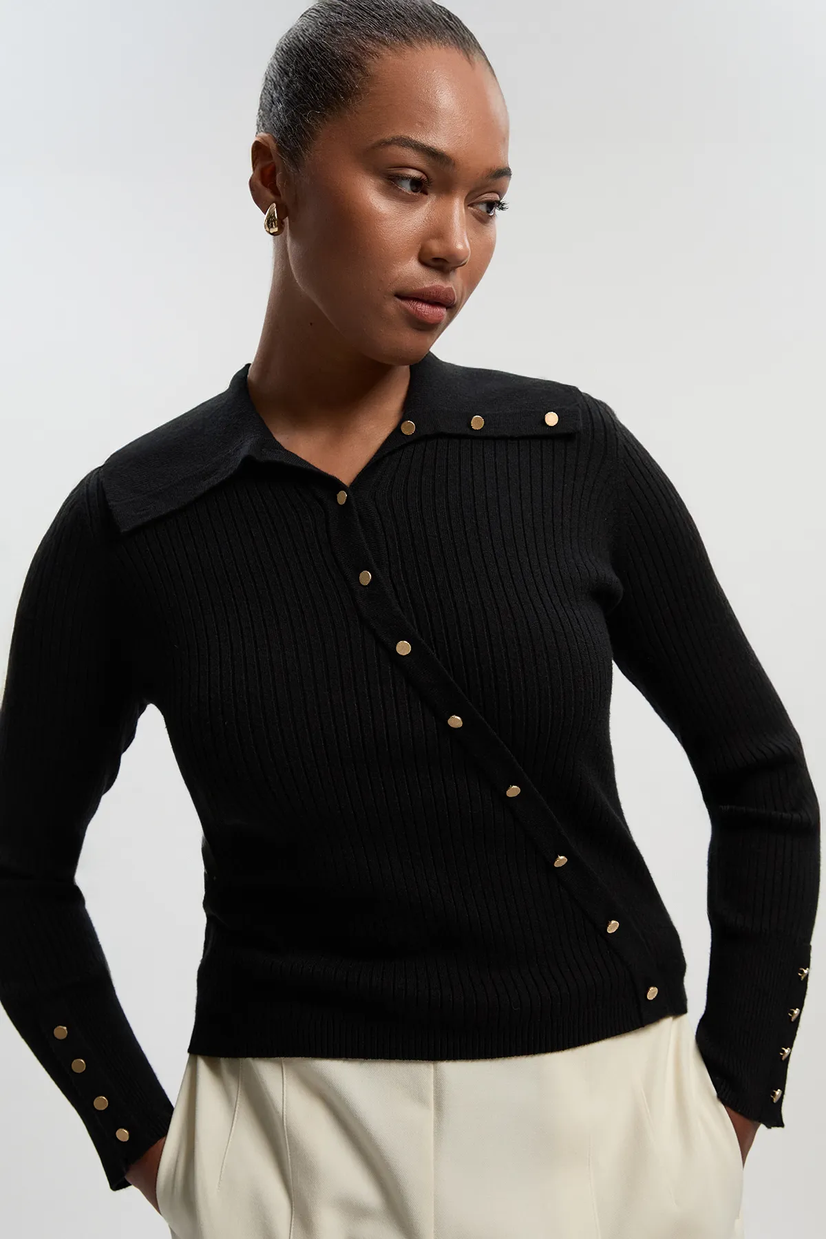 Plus Size Viscose Blend Trim Detail Knit Top BKK26615