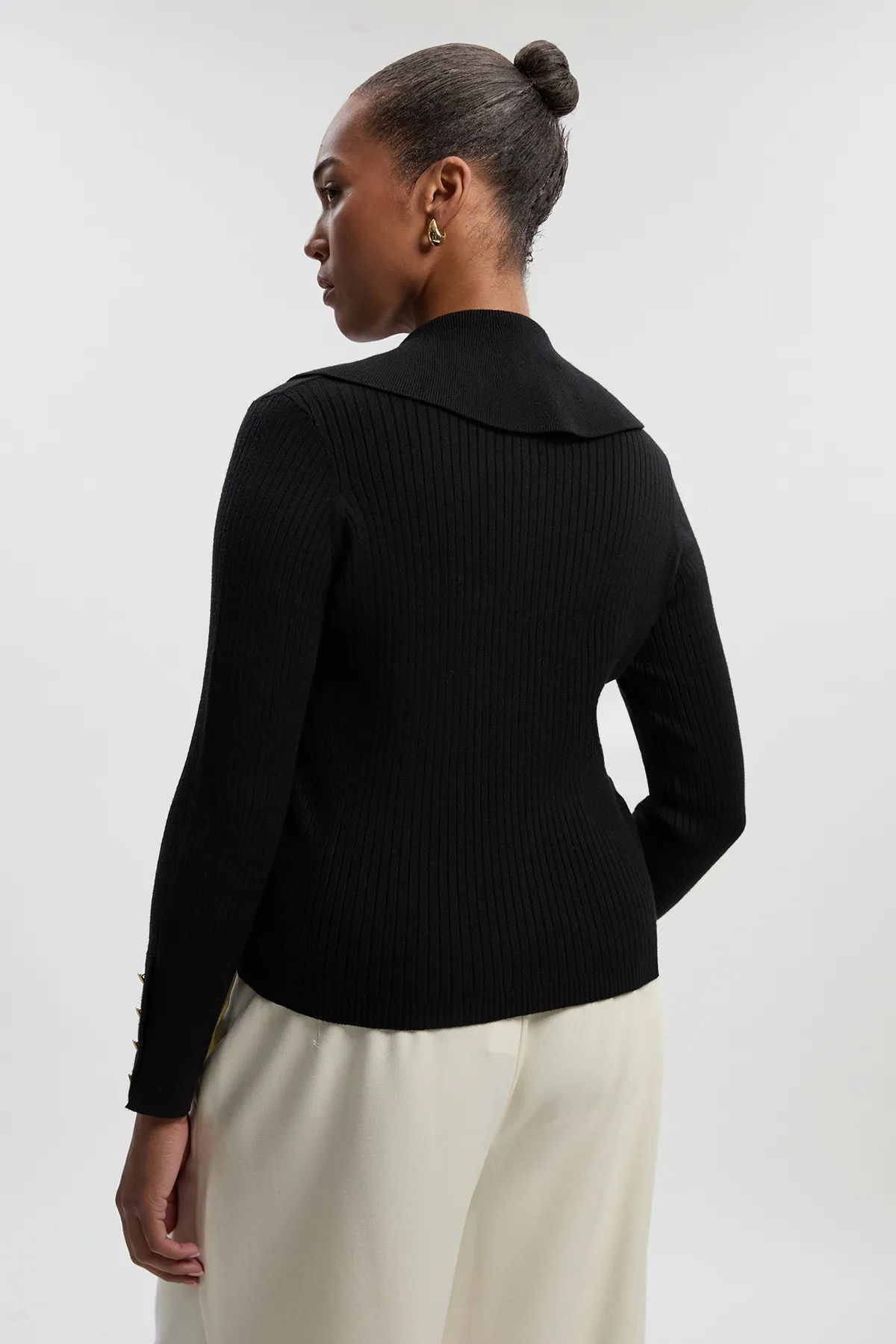 Plus Size Viscose Blend Trim Detail Knit Top BKK26615