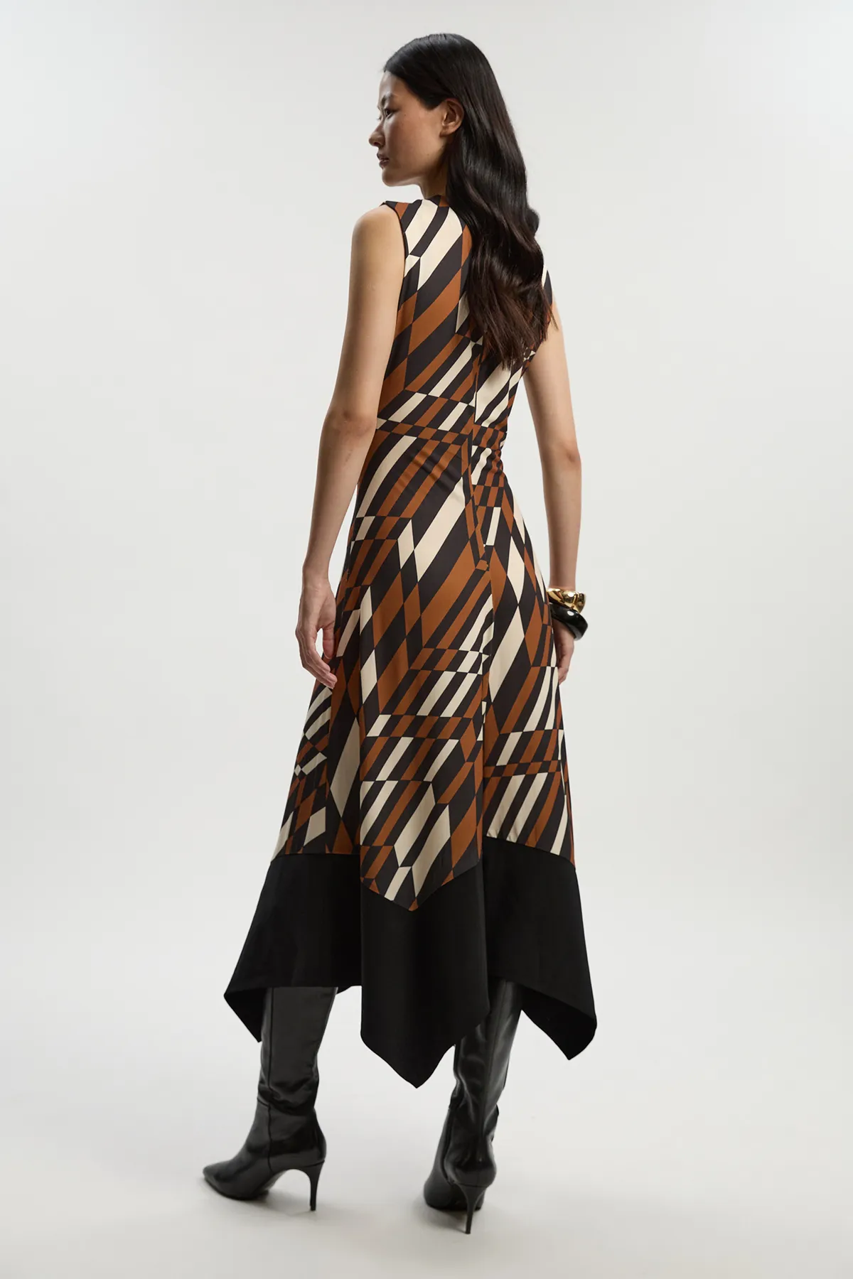 Geo Printed Jersey Crepe Hanky Hem Maxi Dress BKK26651 6 Geo Printed Jersey Crepe Hanky Hem Maxi Dress BKK26651