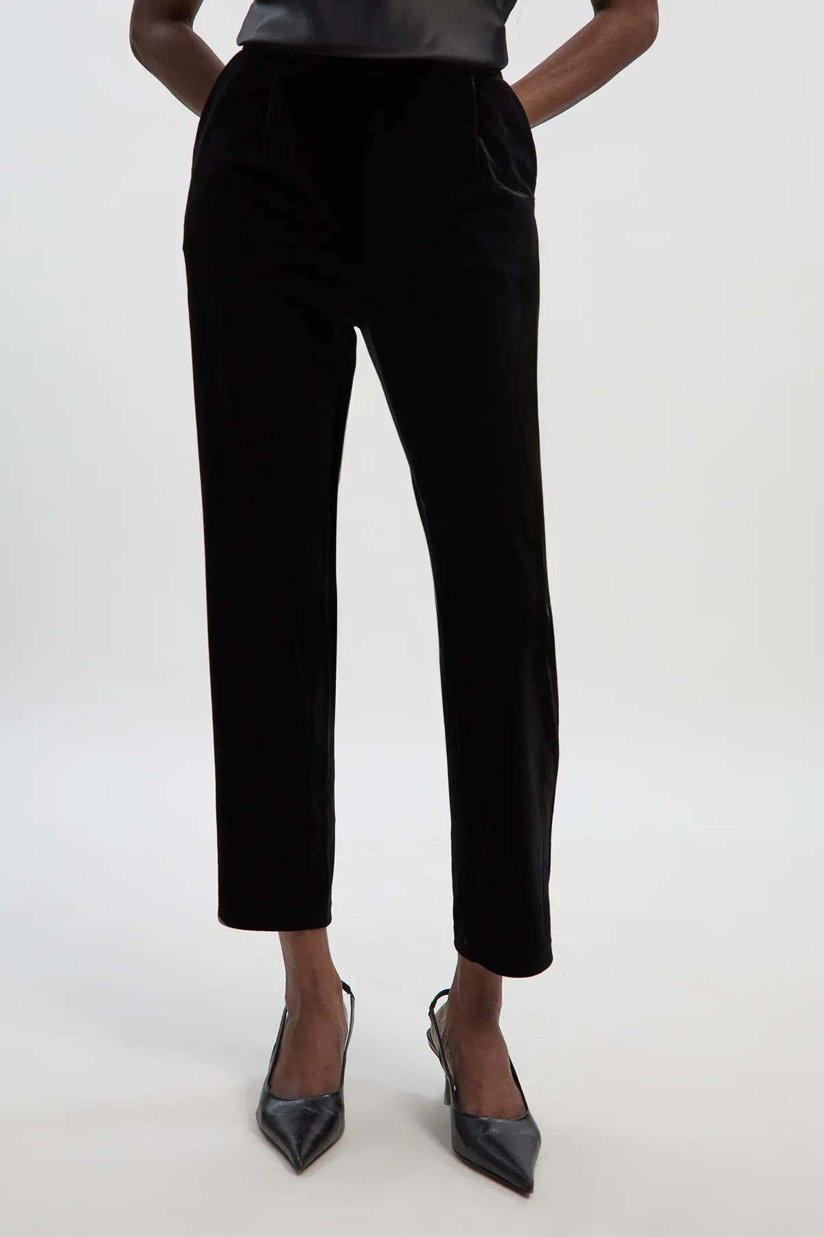 Tailored Velvet High Waist Slim Leg Pants BKK26879