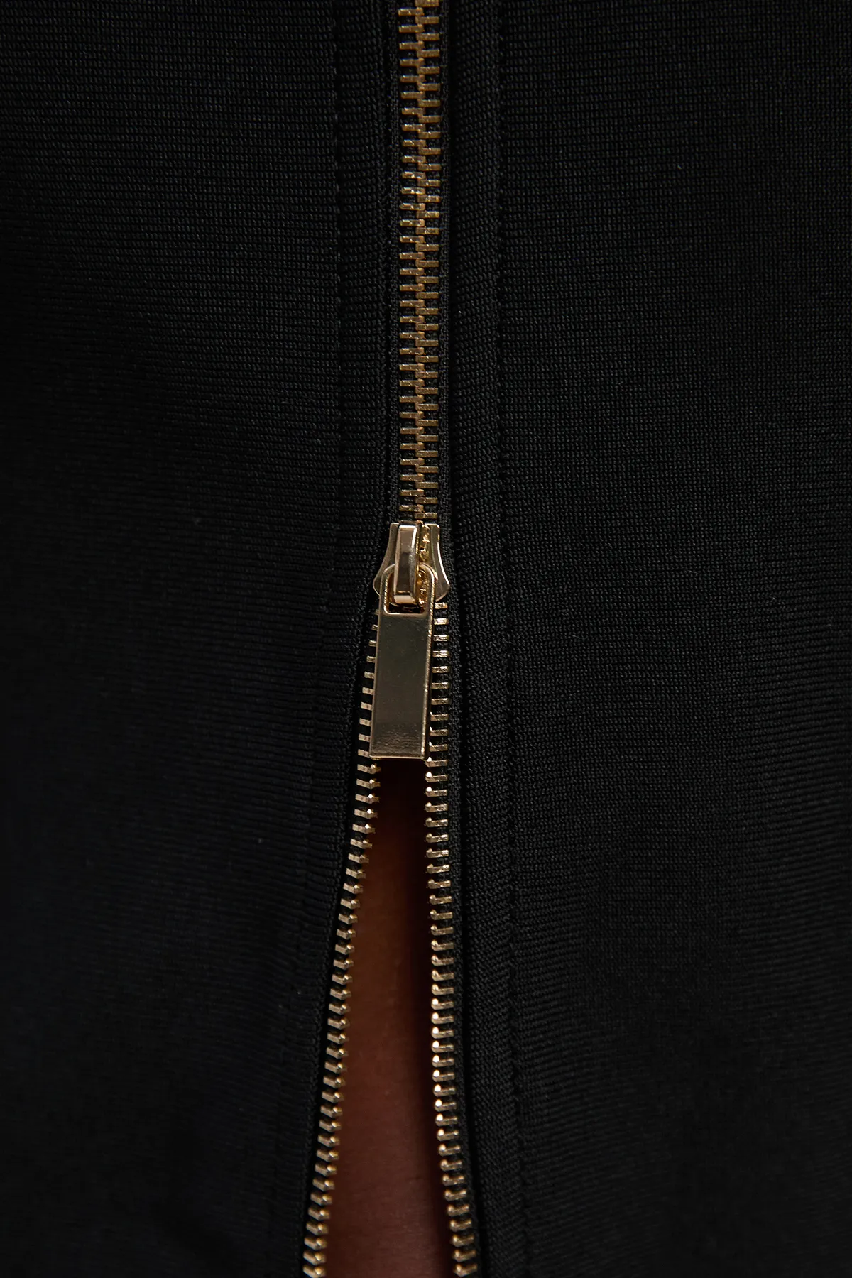 Plus Size Figure Form Bandage Knit High Waisted Zip Detail Maxi Skirt BKK26893