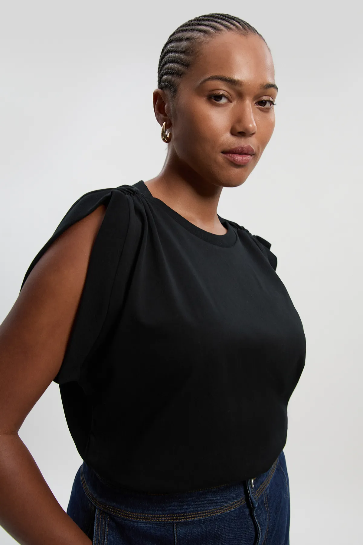 Plus Size Cotton Trim Detail Short Sleeve Ruched Tshirt BKK27021