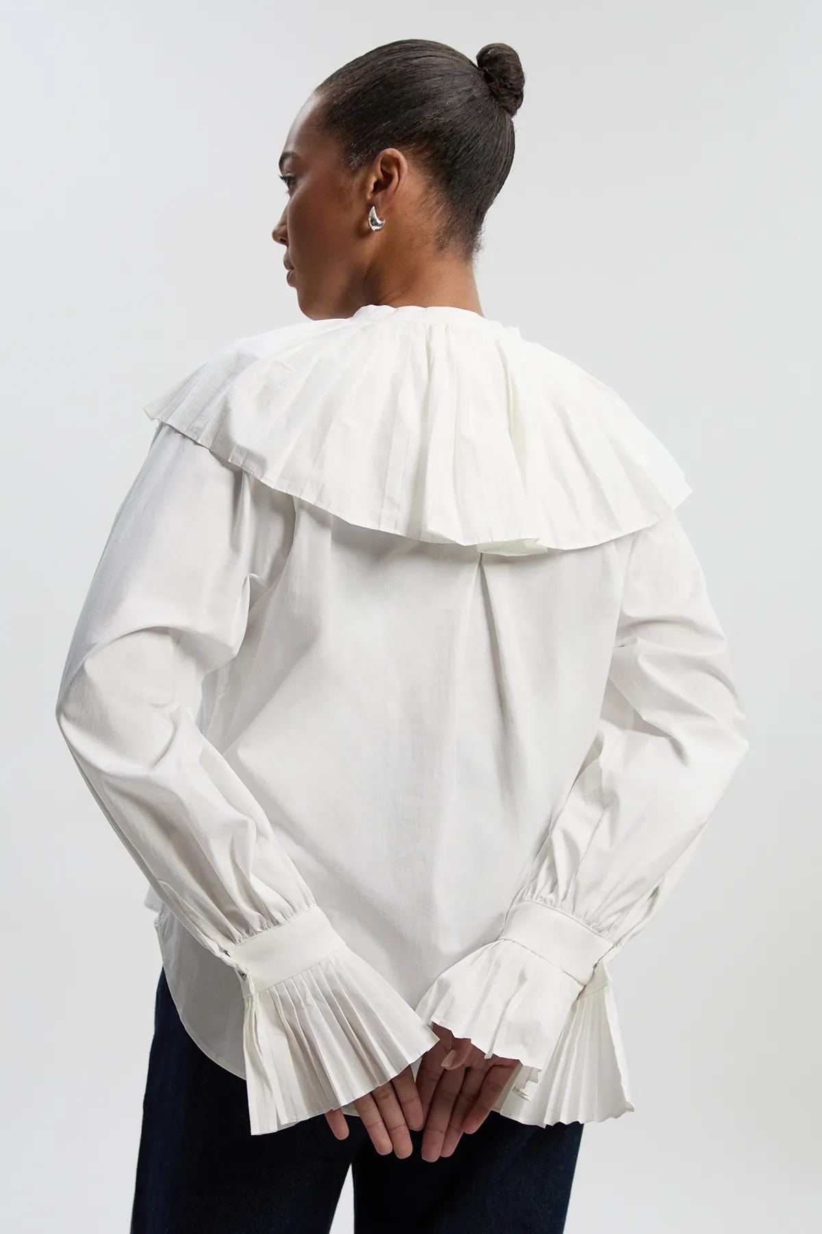 Plus Size Cotton Poplin Pleat Detail Woven Shirt BKK27059 4 Plus Size Cotton Poplin Pleat Detail Woven Shirt BKK27059