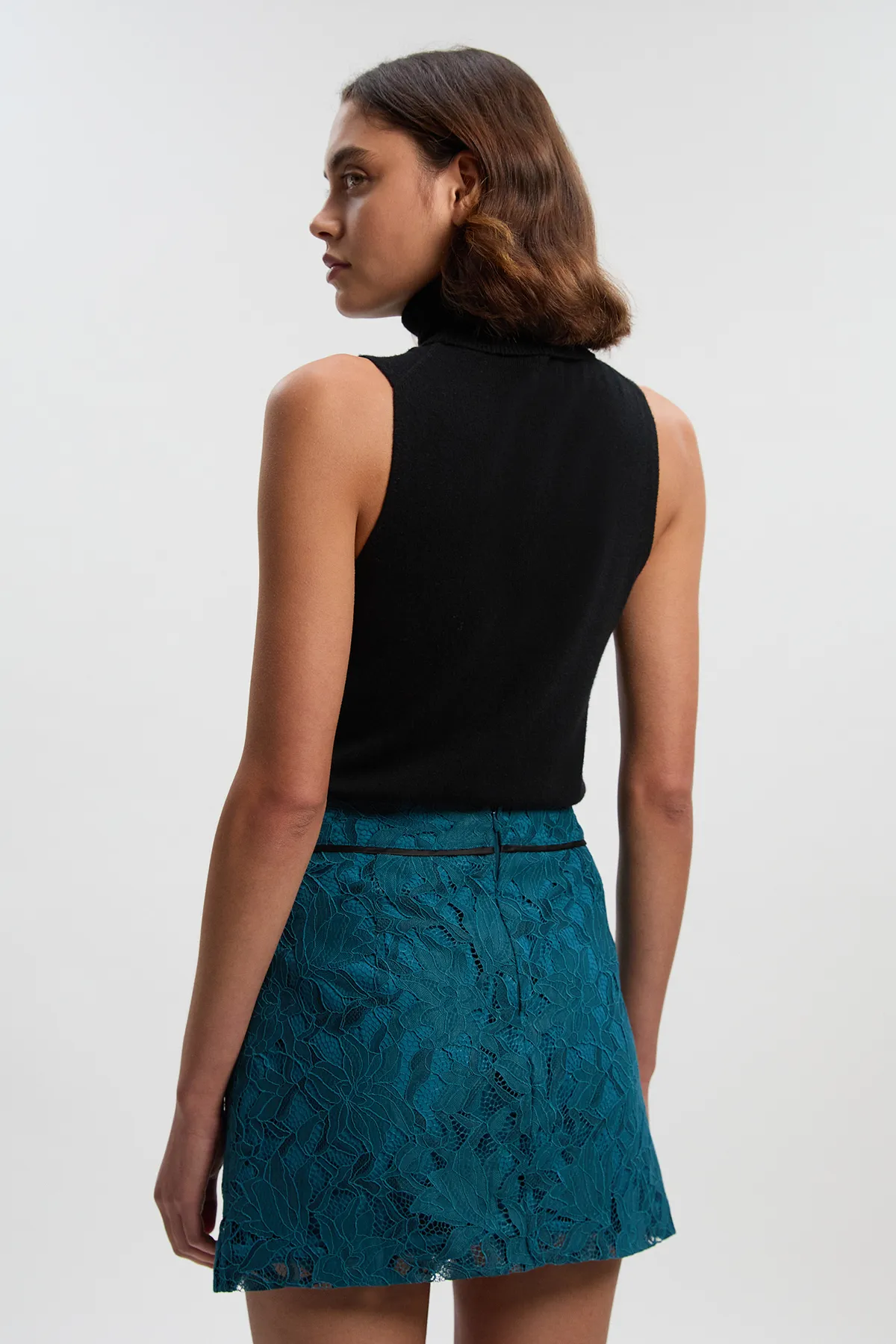 Tipped Corded Lace Woven Mini Skirt BKK27065