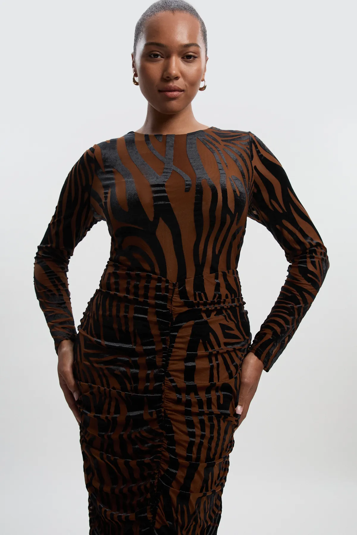 Plus Size Animal Stretch Velvet Devore Midi Dress BKK27108 3 Plus Size Animal Stretch Velvet Devore Midi Dress BKK27108