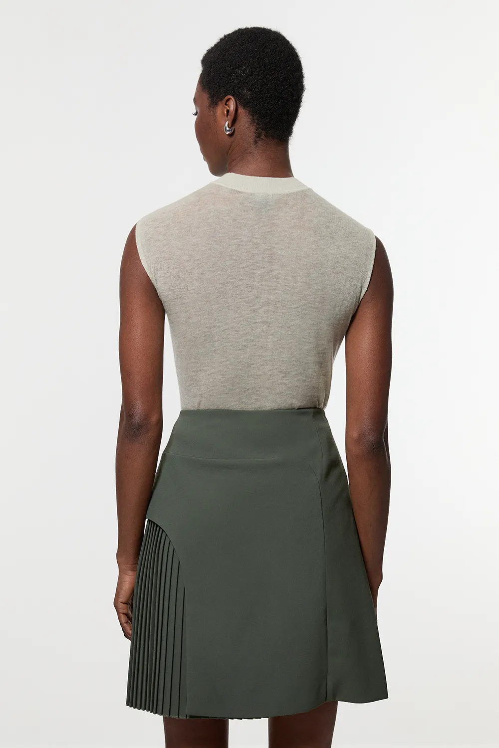 Tailored Buckle Detail Pleated Mini Skirt AKK94308