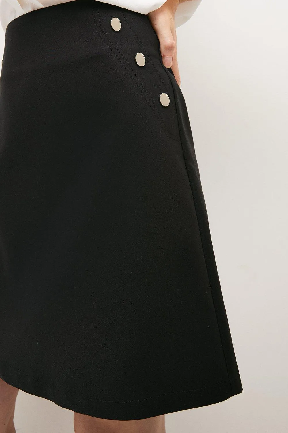 Essential Techno Woven Skirt BKK04928