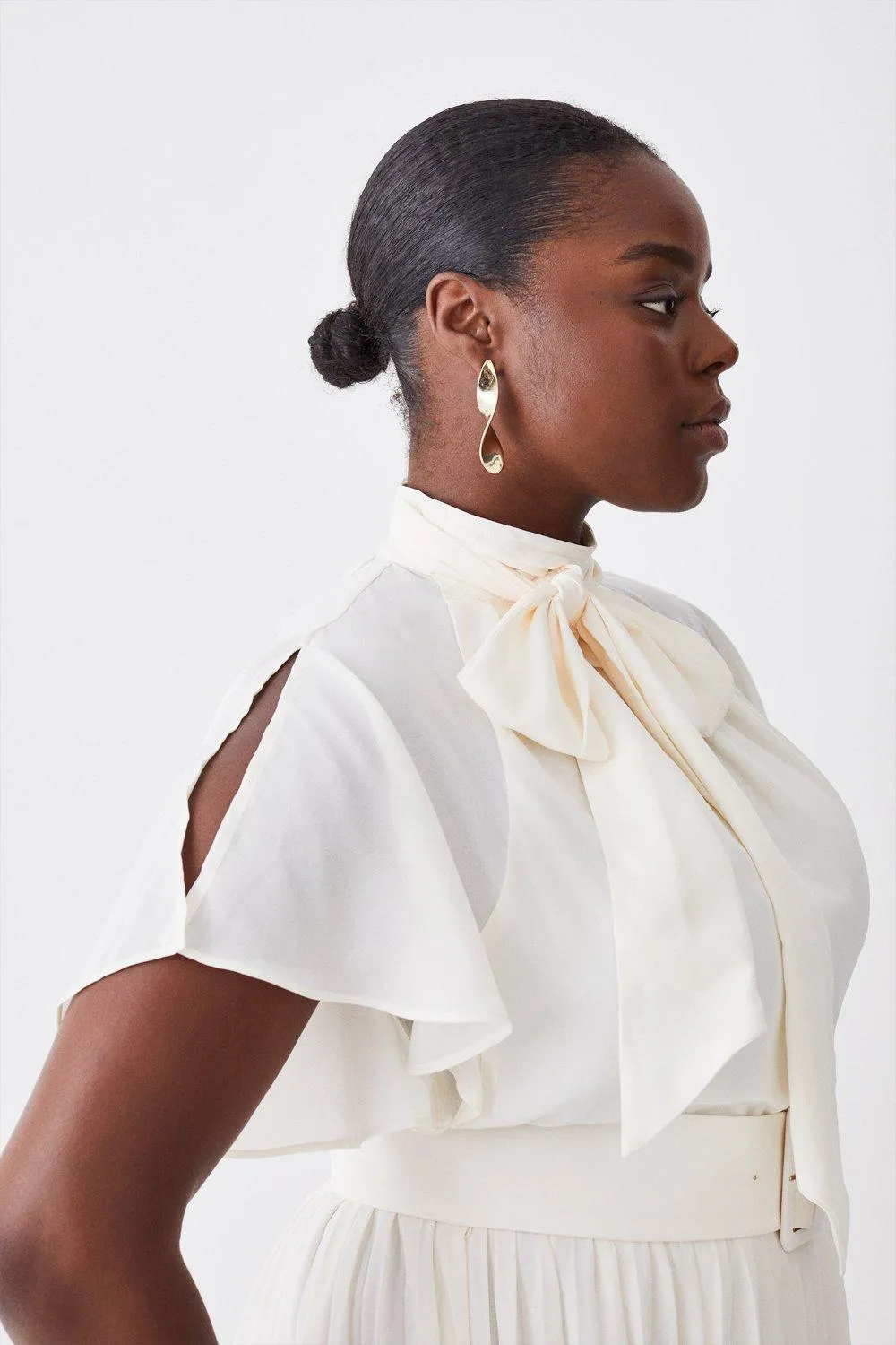 Plus Size Georgette Tie Neck Woven Midi Dress BKK12043