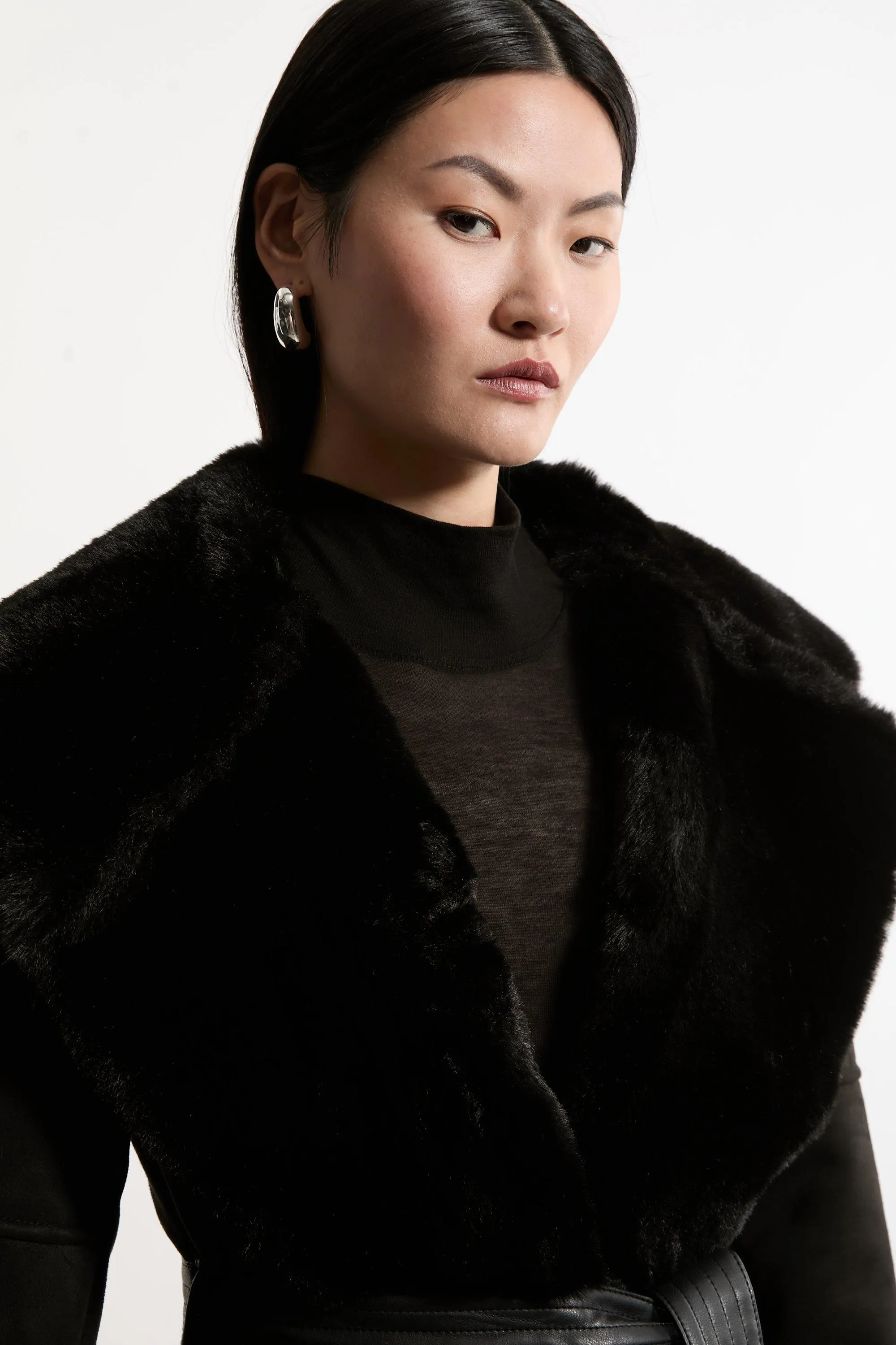 Faux Shearling Collar & Cuff Belted Short Coat BKK18445