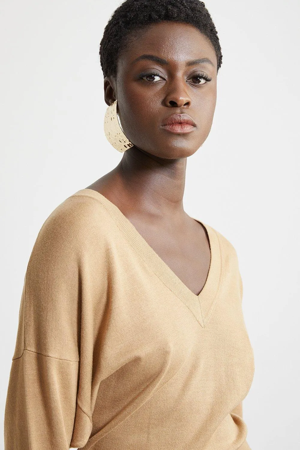 Viscose Blend V Neck Knit Midi Dress BKK18811