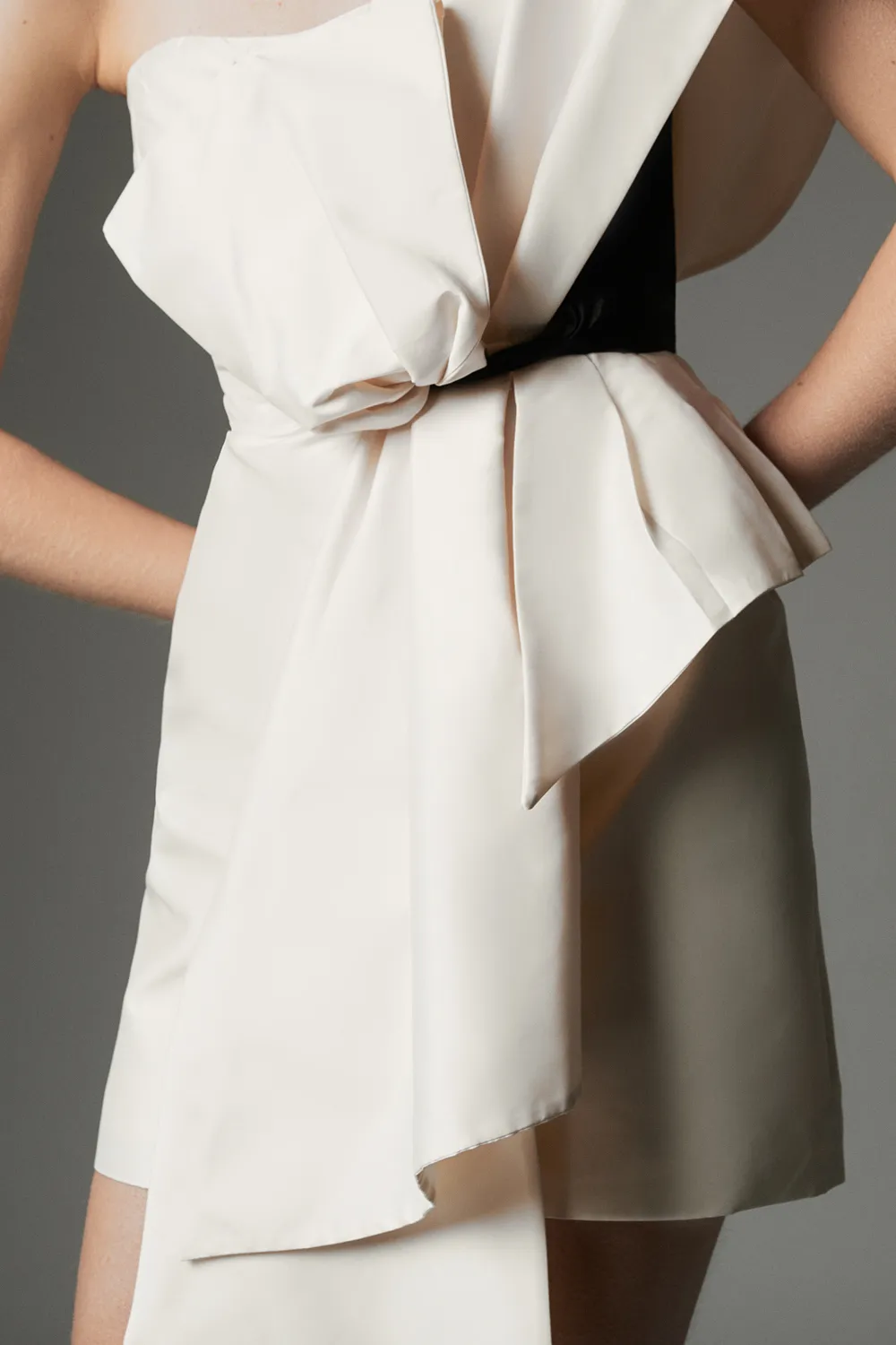 Archive Collection - Taffeta Bow Detail Woven Mini Dress BKK22308