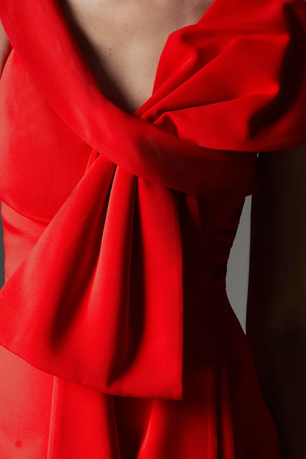 Archive Collection - Petite Bow Detail Asymmetric Off The Shoulder Midaxi Dress BKK22399 3 Archive Collection - Petite Bow Detail Asymmetric Off The Shoulder Midaxi Dress BKK22399