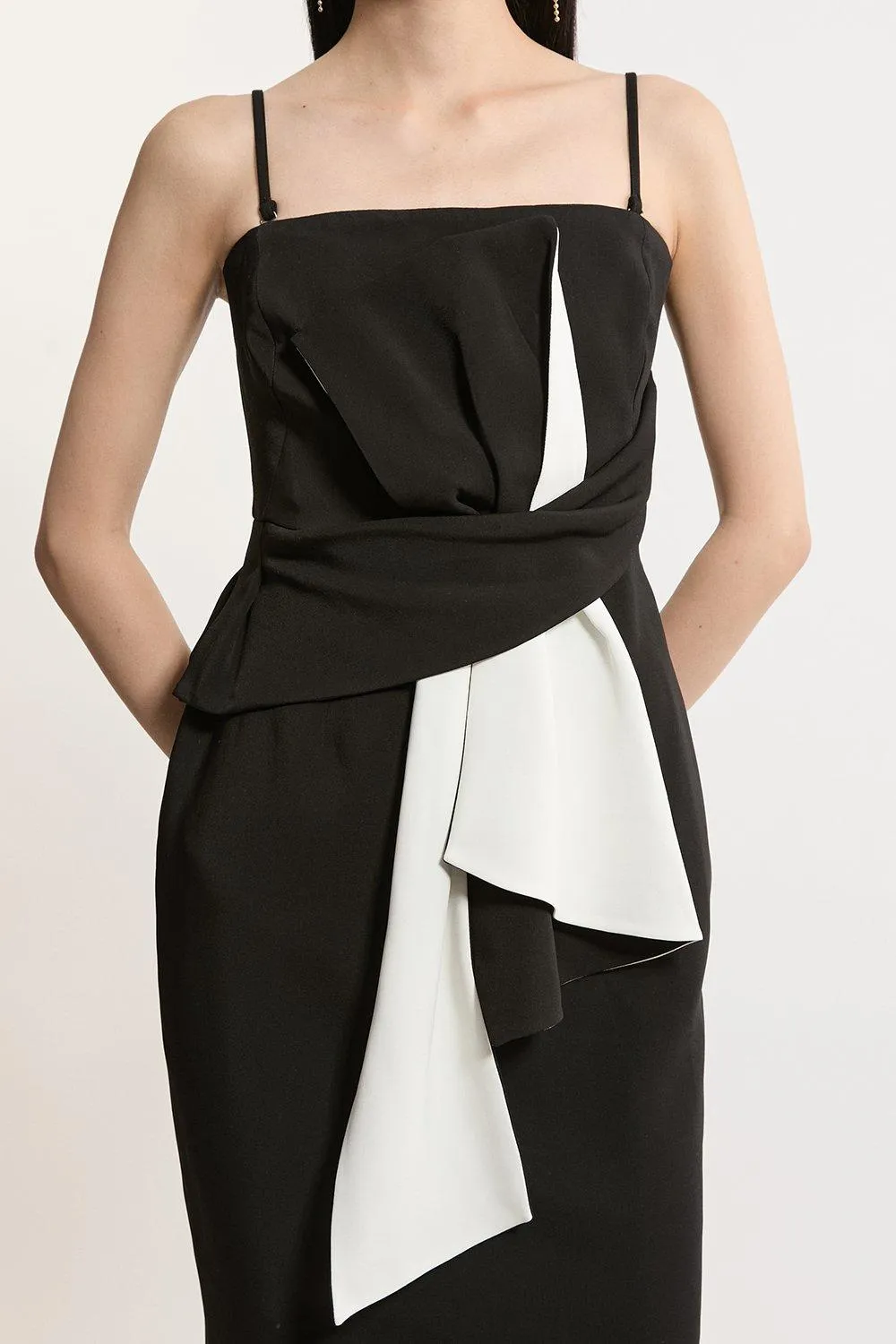 Archive Collection - Petite Bow Detail Crepe Bandeau Midi Dress BKK22428 3 Archive Collection - Petite Bow Detail Crepe Bandeau Midi Dress BKK22428