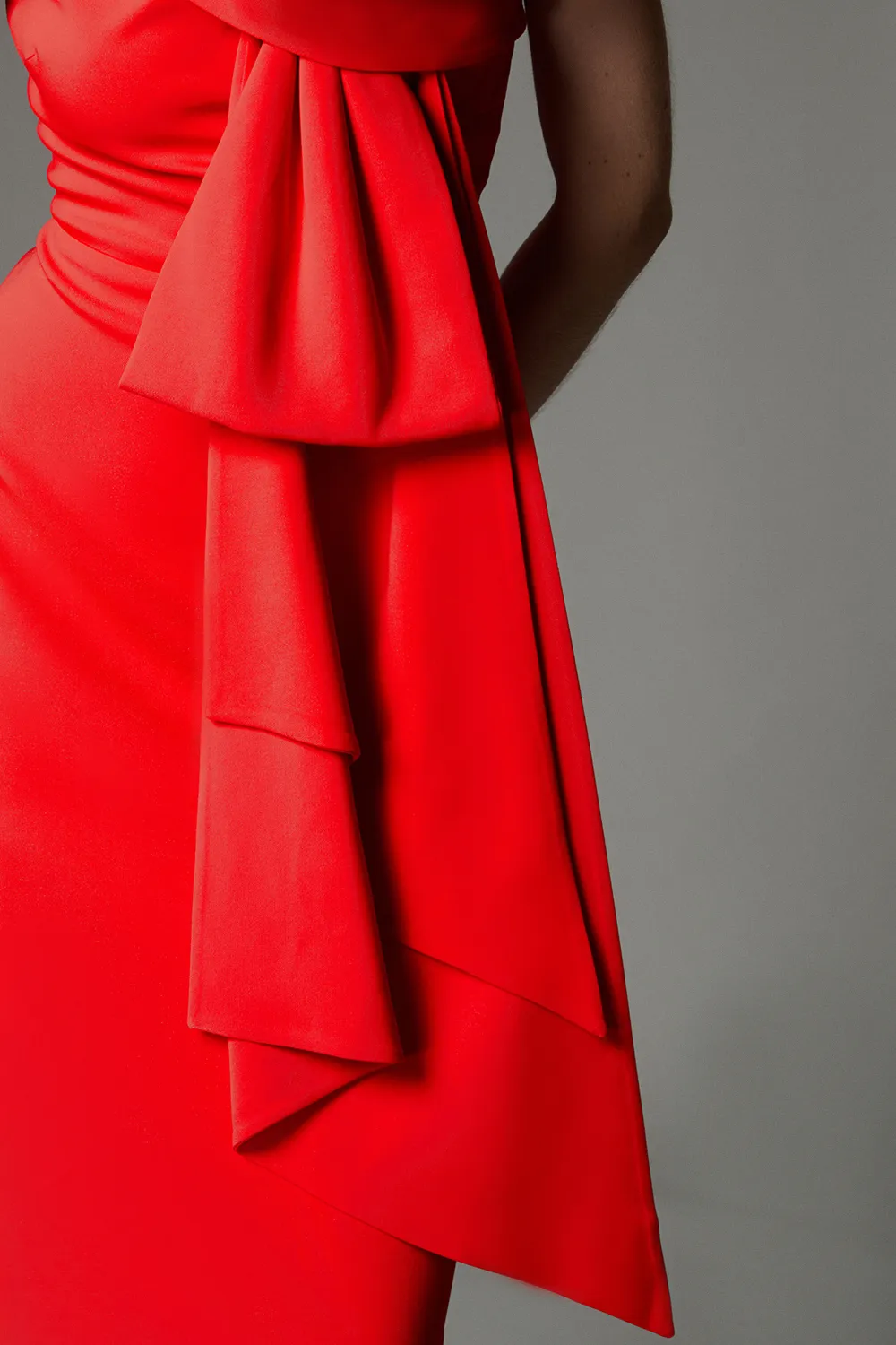 Archive Collection - Tall Bow Detail Asymmetric Off The Shoulder Midaxi Dress BKK22421 7 Archive Collection - Tall Bow Detail Asymmetric Off The Shoulder Midaxi Dress BKK22421