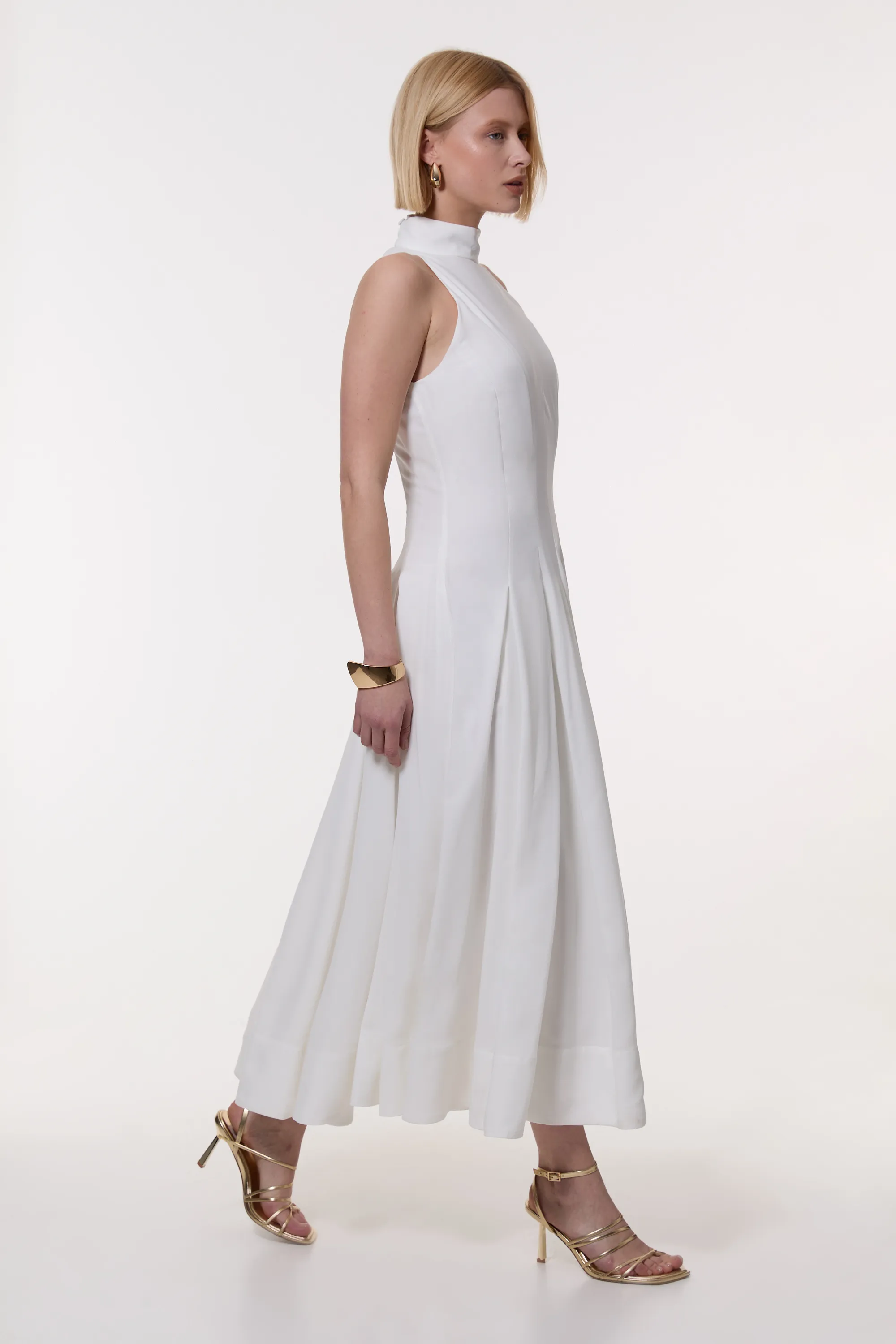 Halter Neck Pleated Woven Maxi Dress BKK23184