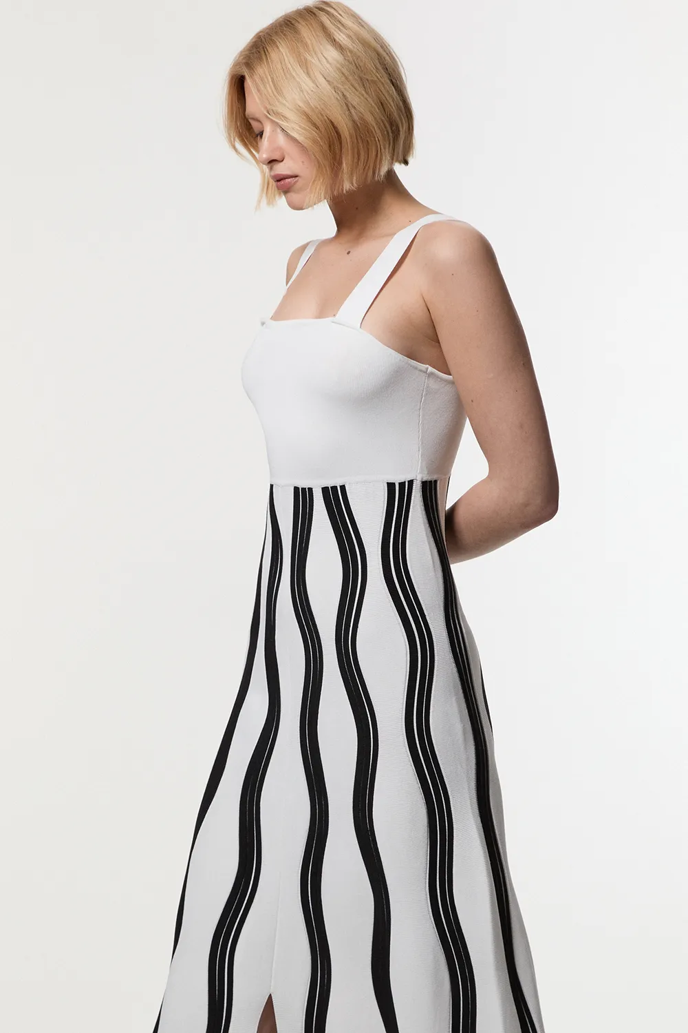 Contrast Wave Knit A-Line Knitted Strappy Dress BKK23345 3 Contrast Wave Knit A-Line Knitted Strappy Dress BKK23345