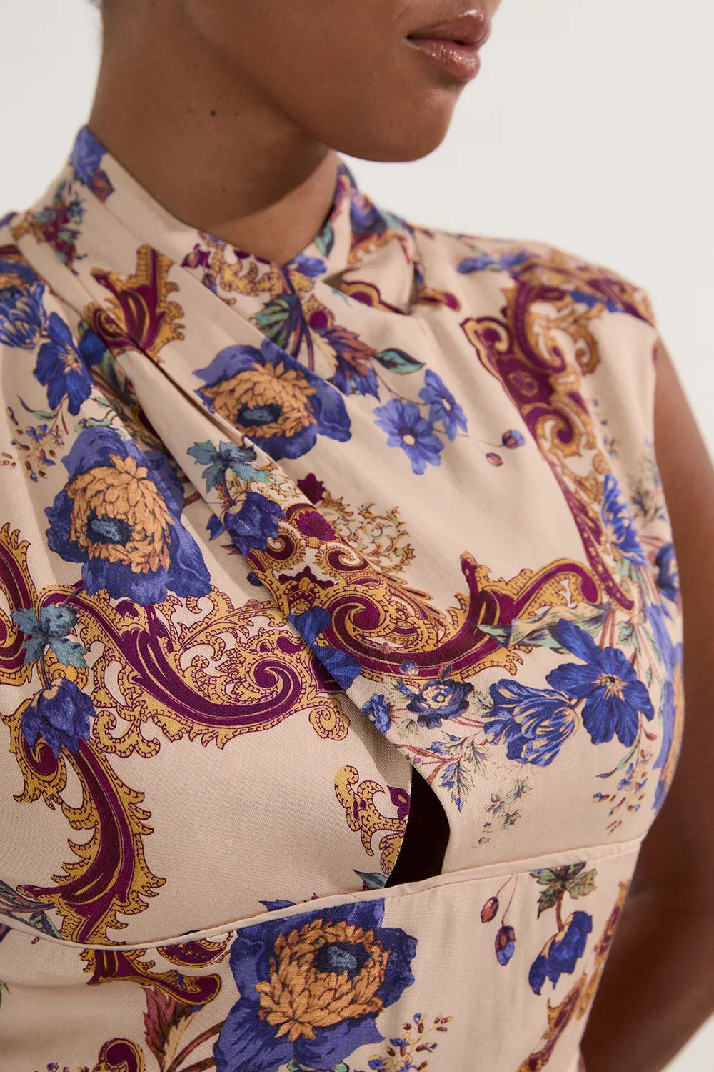 Plus Size Premium Viscose Linen Paisley Border Print Woven Jumpsuit BKK23346 5 Plus Size Premium Viscose Linen Paisley Border Print Woven Jumpsuit BKK23346