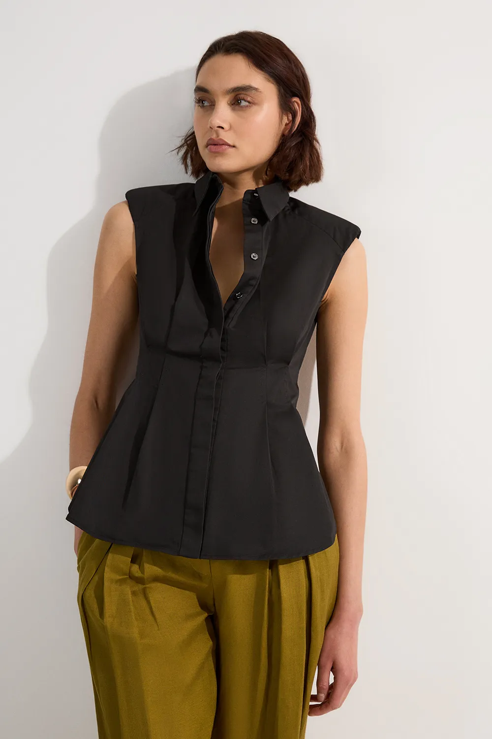 Cotton Sleeveless Tailored Shirt BKK23453