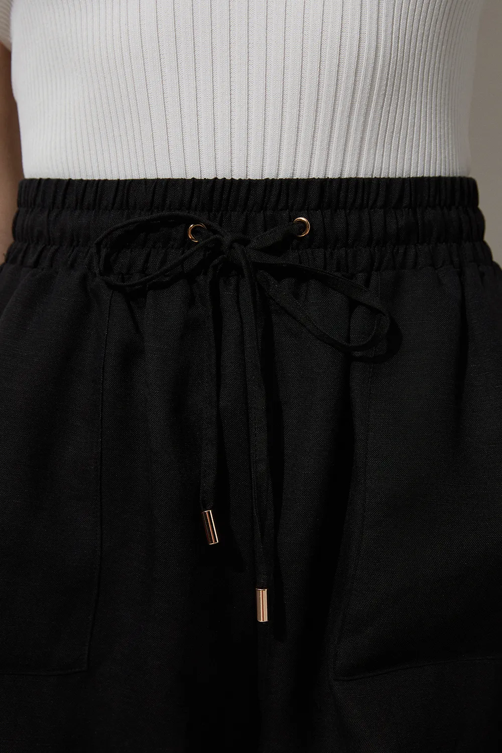 Viscose Linen Tie Waist Woven Short BKK23589