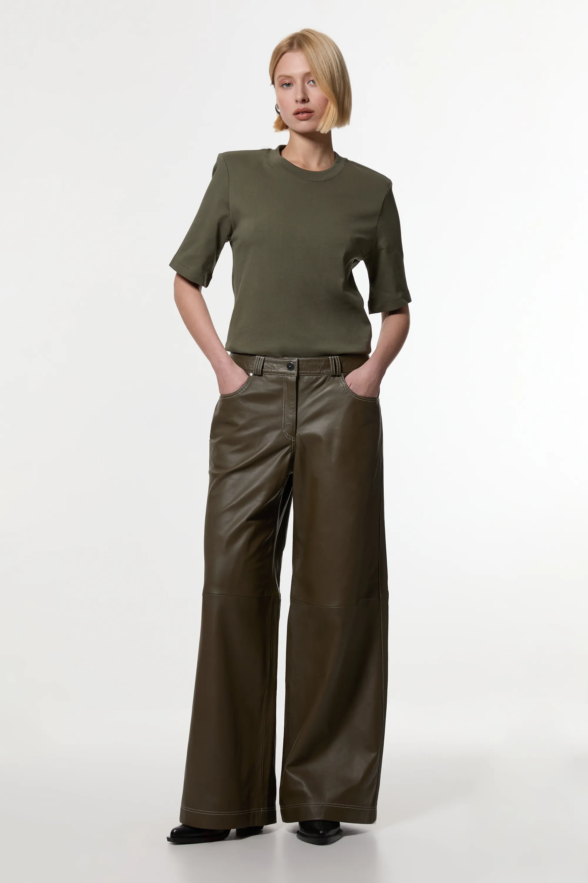 Leather Contrast Stitch 5 Pocket Straight Leg Jeans BKK23995