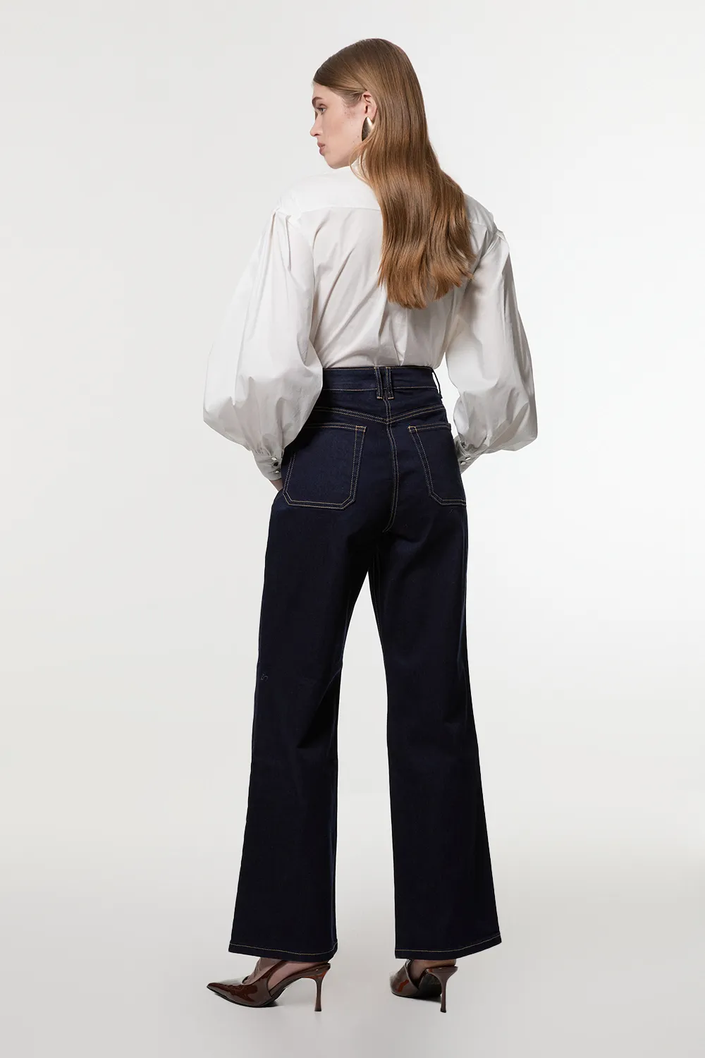 Denim Contrast Stitch Detail Straight Leg Jean BKK24111