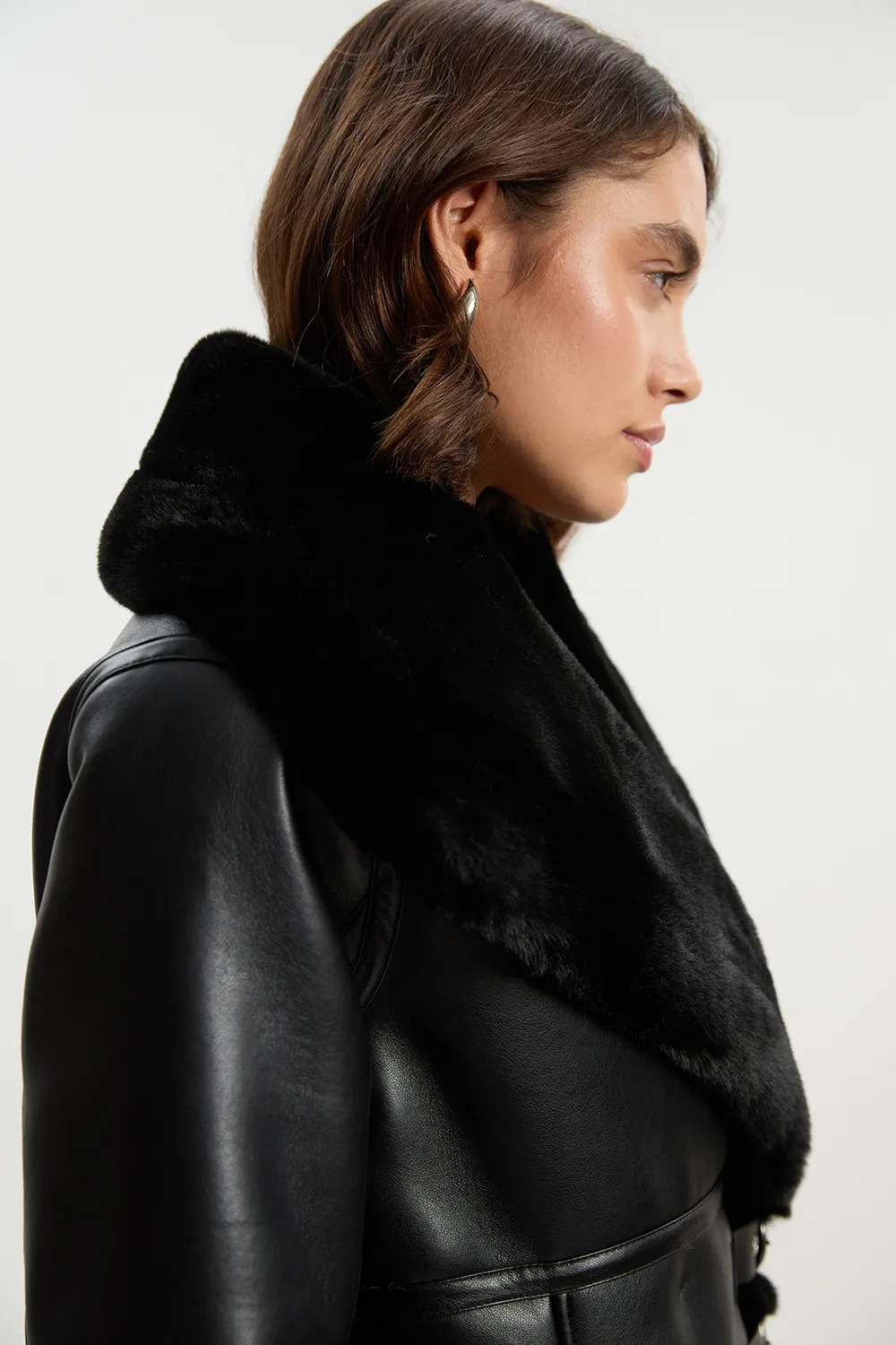 Faux Shearling Oversize Collar Buckle Midi Coat BKK24802 5 Faux Shearling Oversize Collar Buckle Midi Coat BKK24802