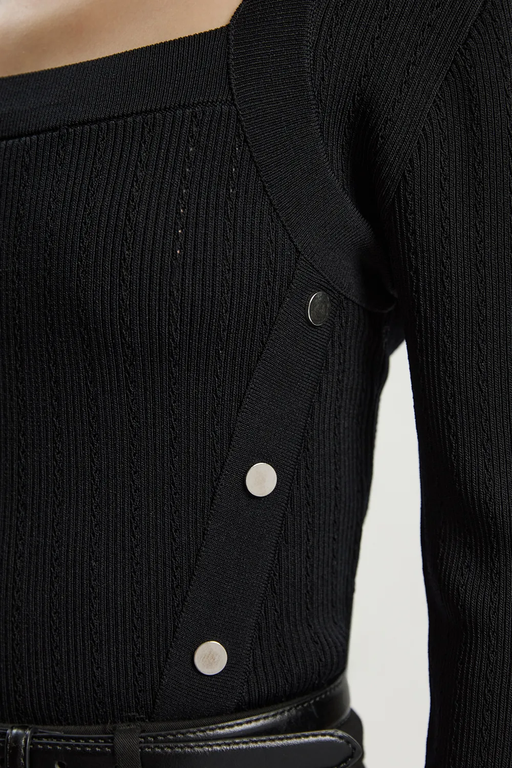 Dome Button Detail Knitted Top BKK25239