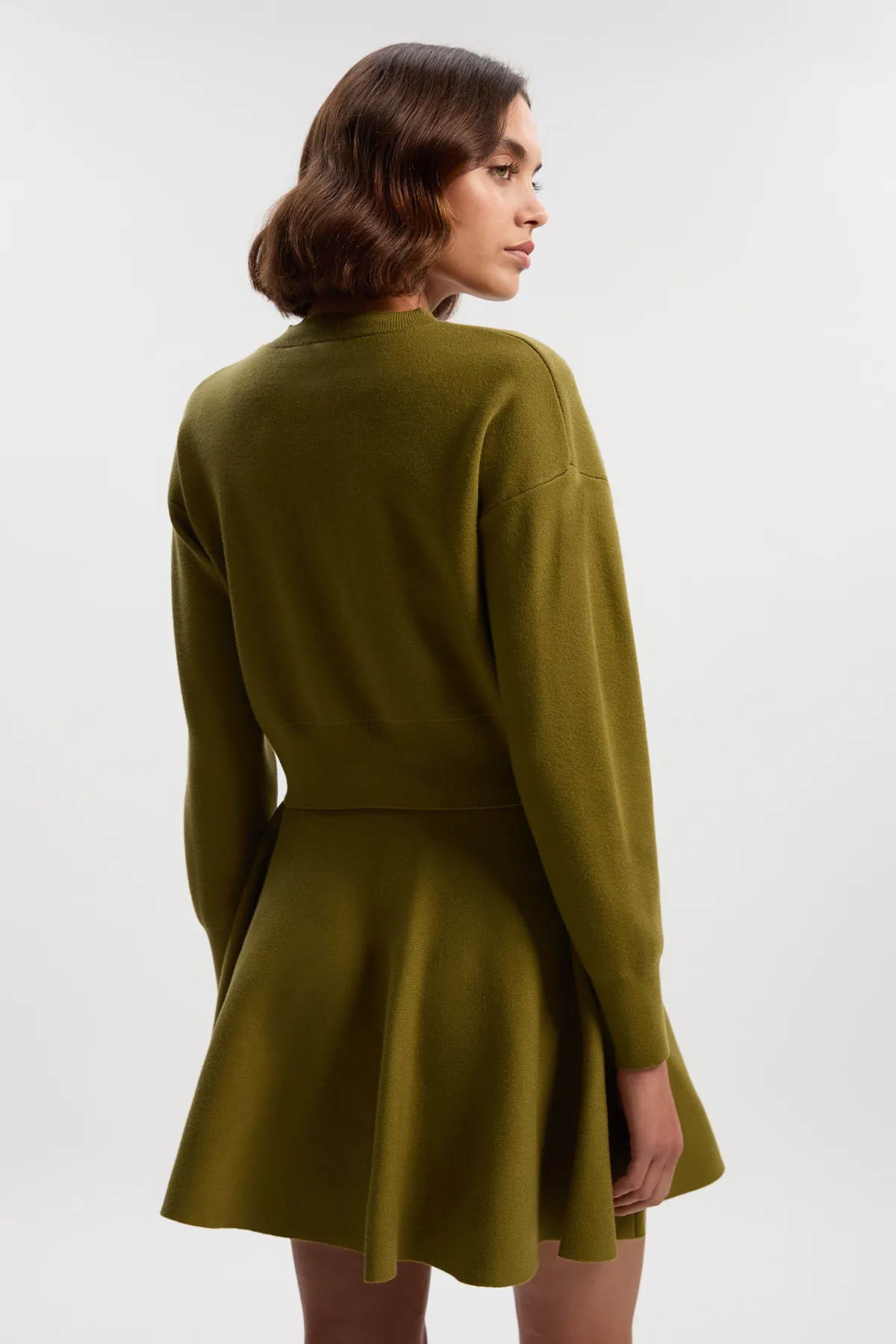 Compact Yarn Cropped Knitted Cardi BKK25345