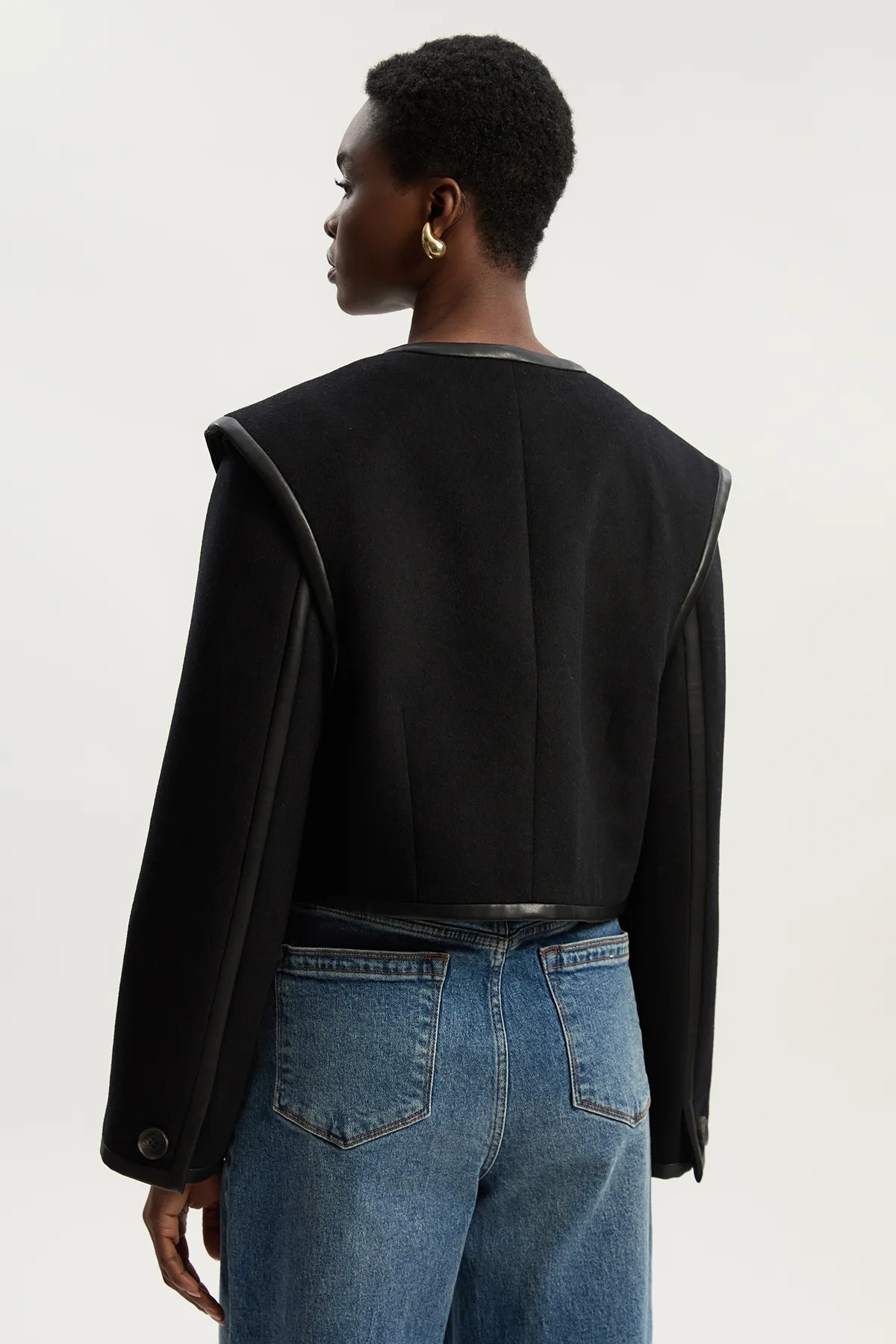 Brushed Wool Pu Mix Detachable Scarf Tailored Crop Coat BKK25364 5 Brushed Wool Pu Mix Detachable Scarf Tailored Crop Coat BKK25364