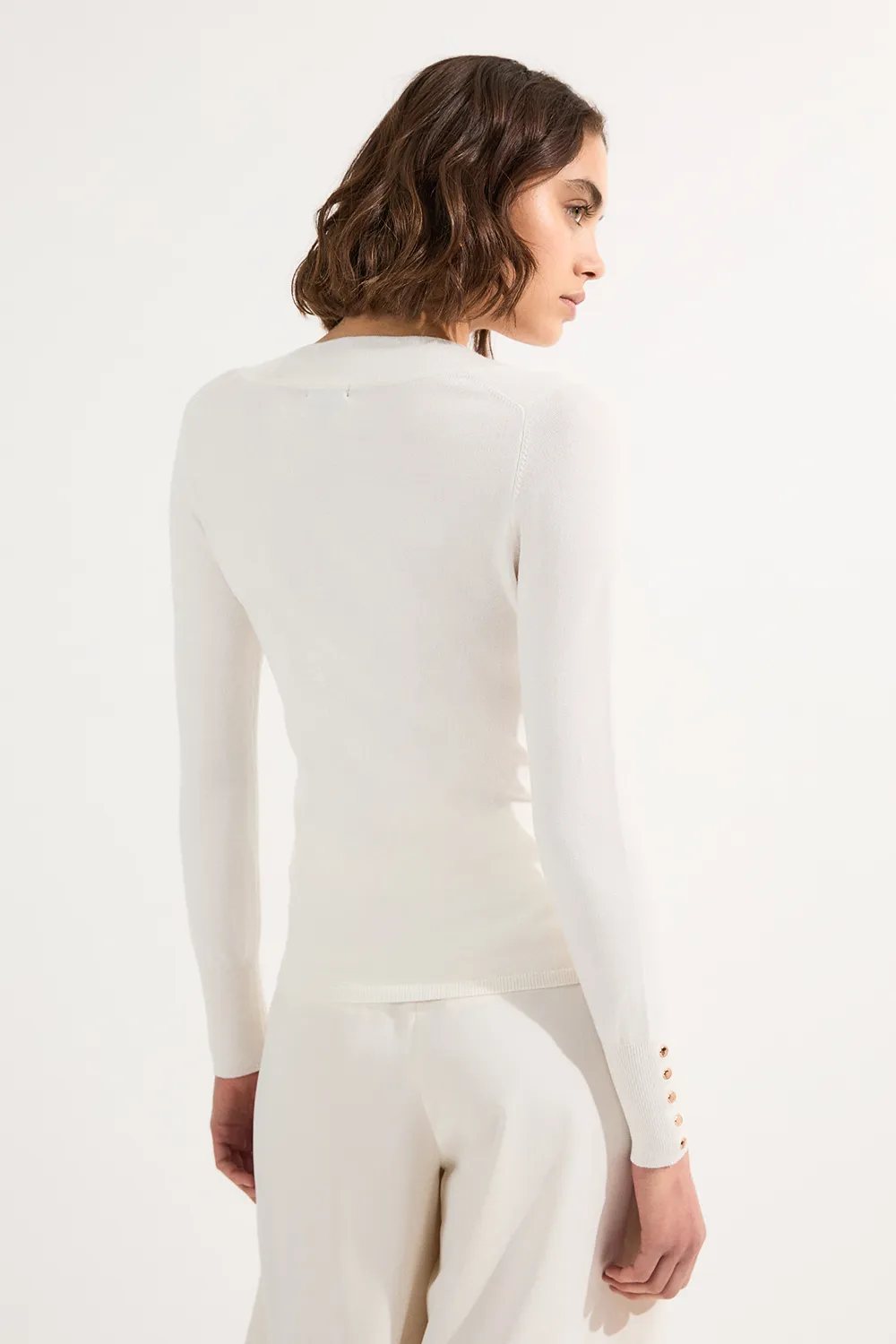 Viscose Blend Long Sleeve Scoop Neck Knitted Top BKK25377