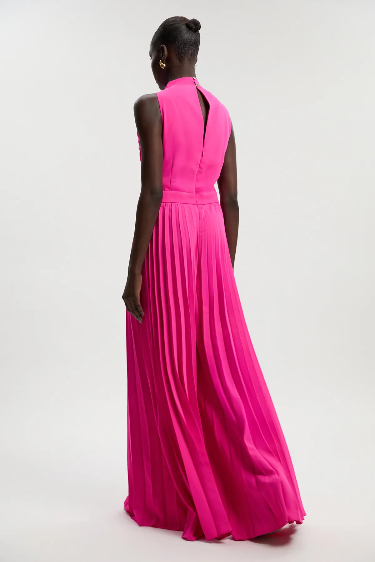 Soft Tailored Halter Neck Pleated Jumpsuit BKK25787