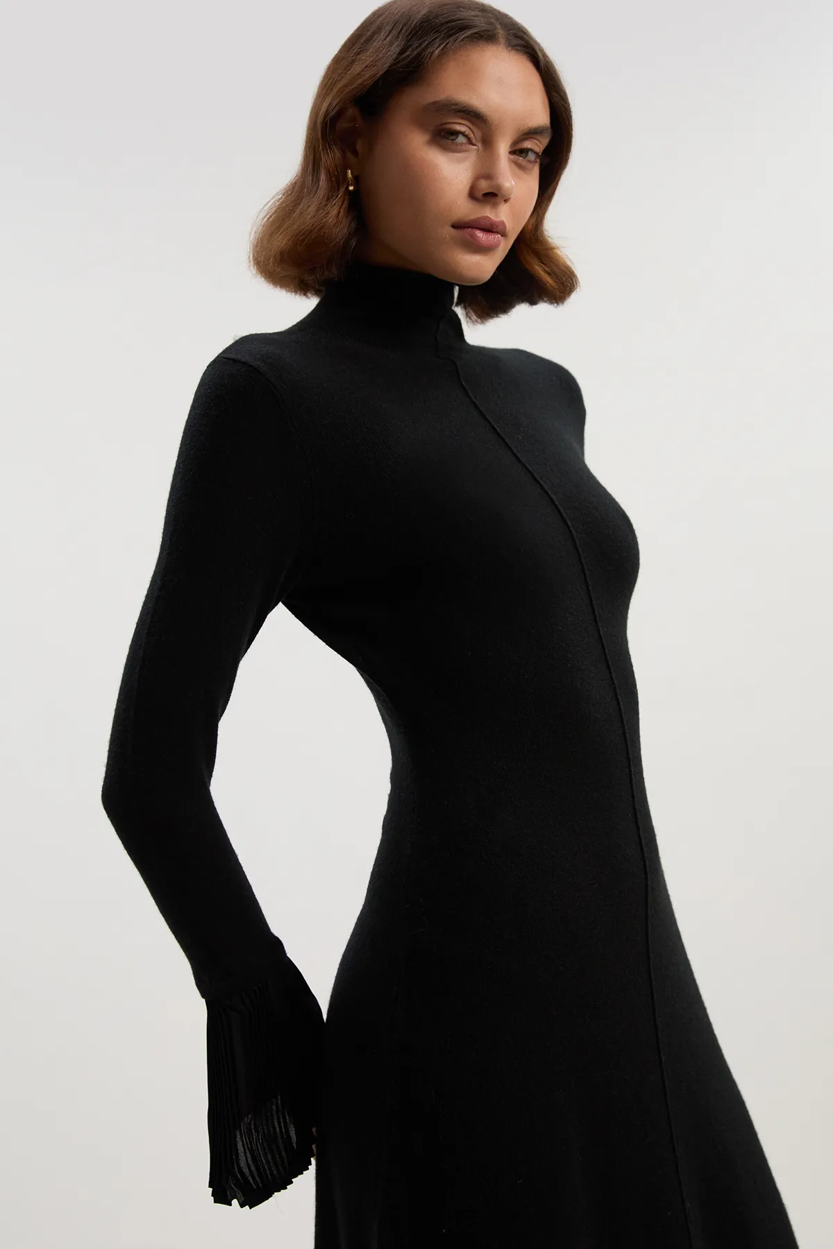 Wool And Alpaca Blend Knit Pleated Silk Woven Cuffs Midi Dress BKK25953