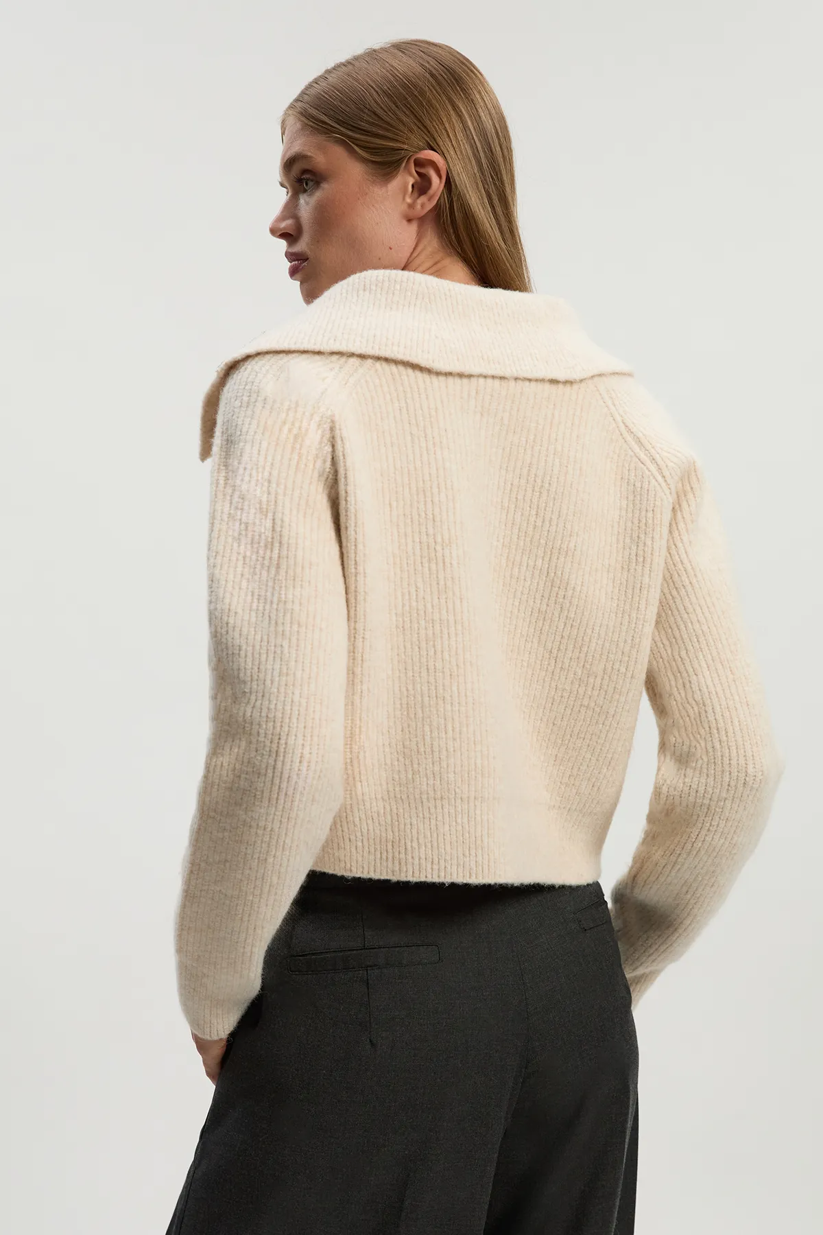 Embellished Cozy V Neck Collar Knit Sweater BKK26007