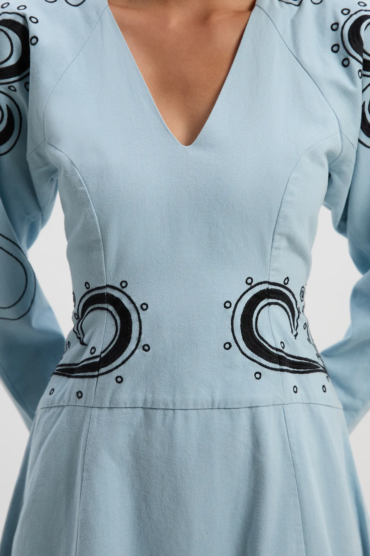 Baroque Embroidered Long Sleeve Twill Woven Midi Dress BKK26117