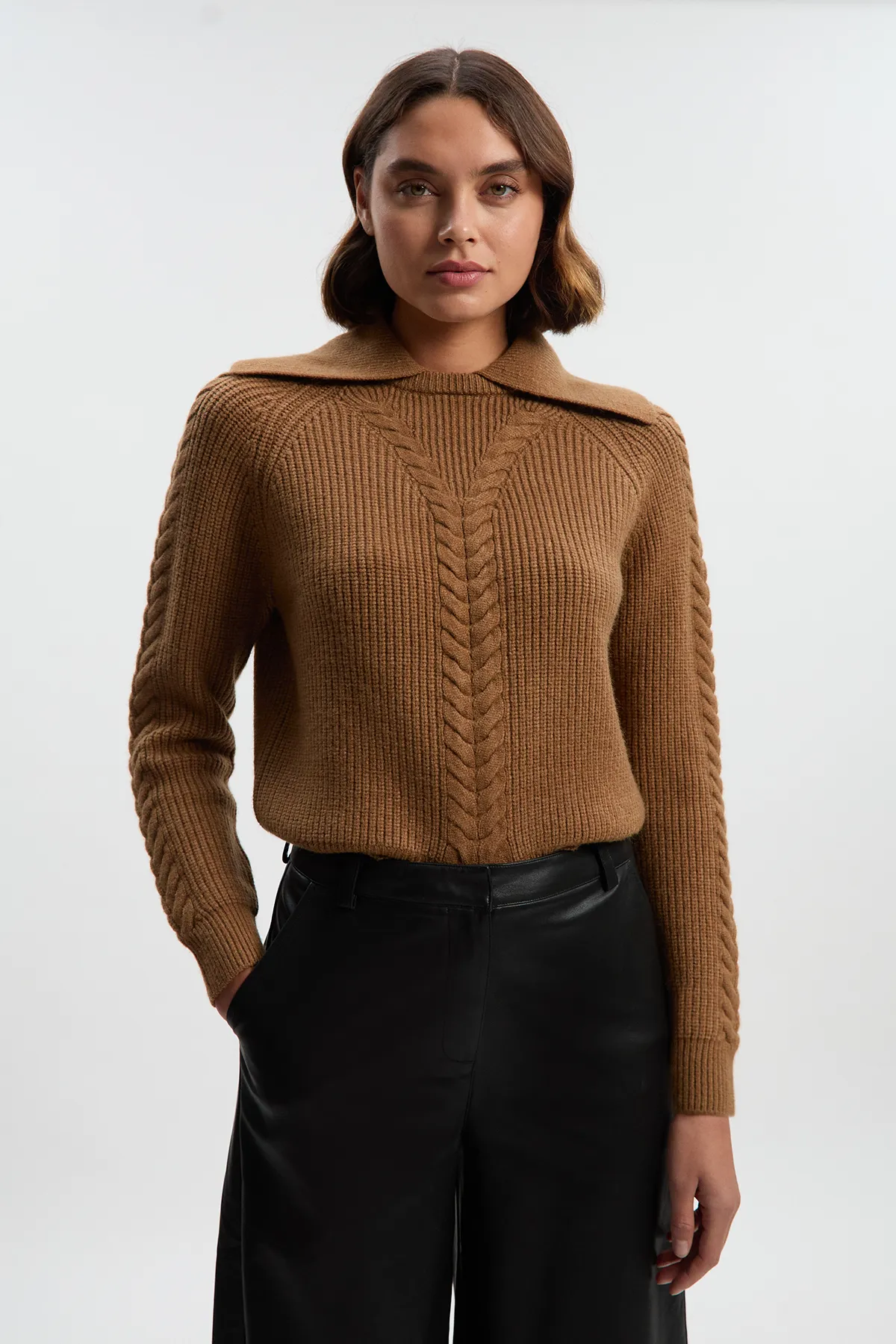 Cable Stitch Fly Collar Jumper BKK26140