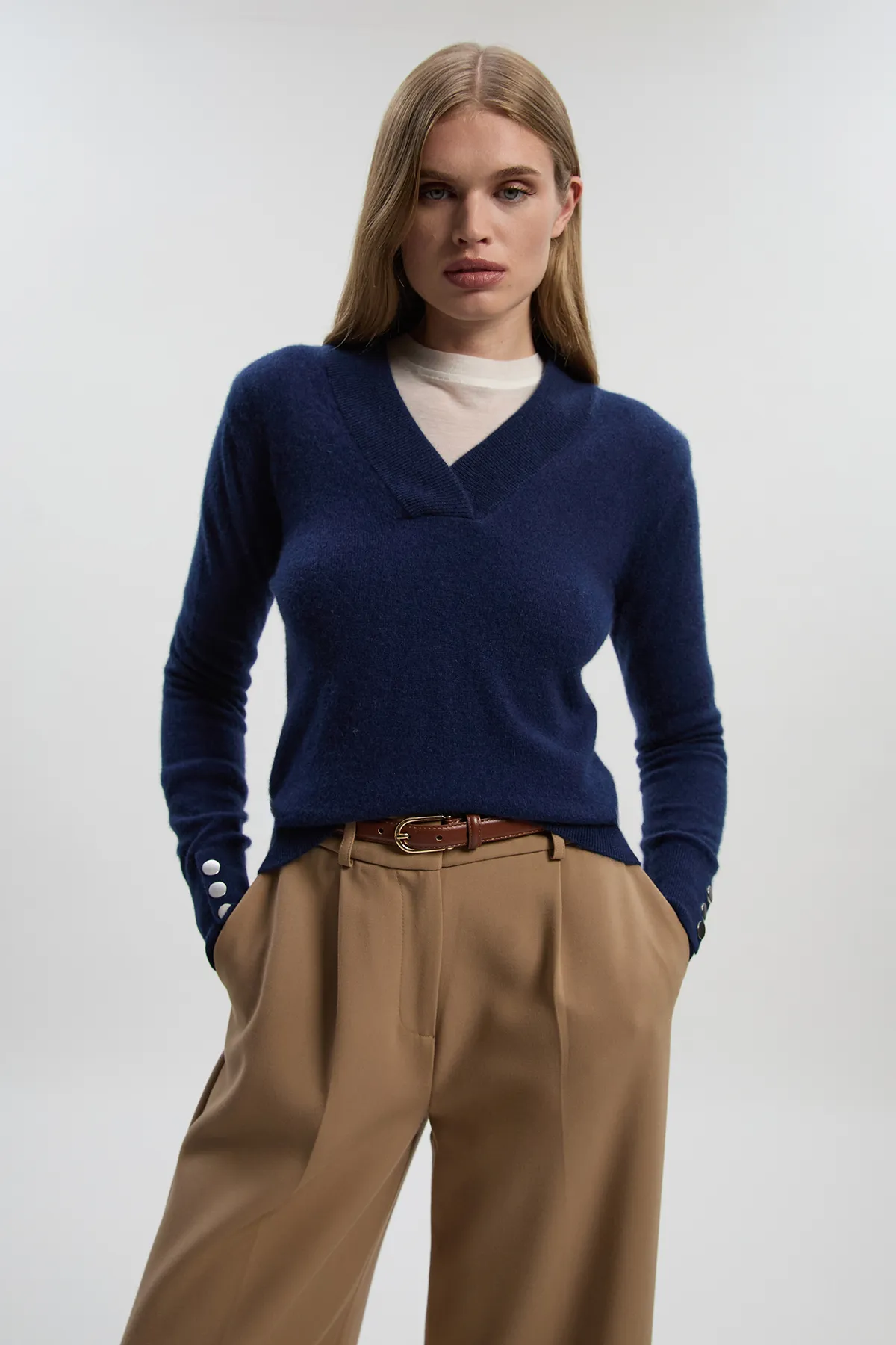Cashmere V Neck Knitted Sweater BKK26155