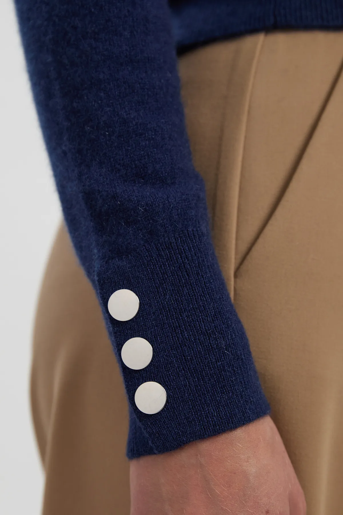 Cashmere V Neck Knitted Sweater BKK26155