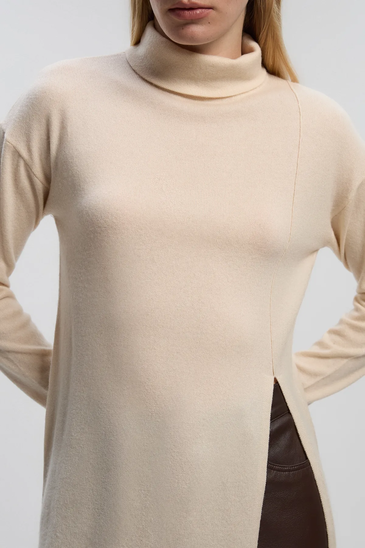 Cashmere Blend Deep Slip Longline Knit Top BKK26431 3 Cashmere Blend Deep Slip Longline Knit Top BKK26431